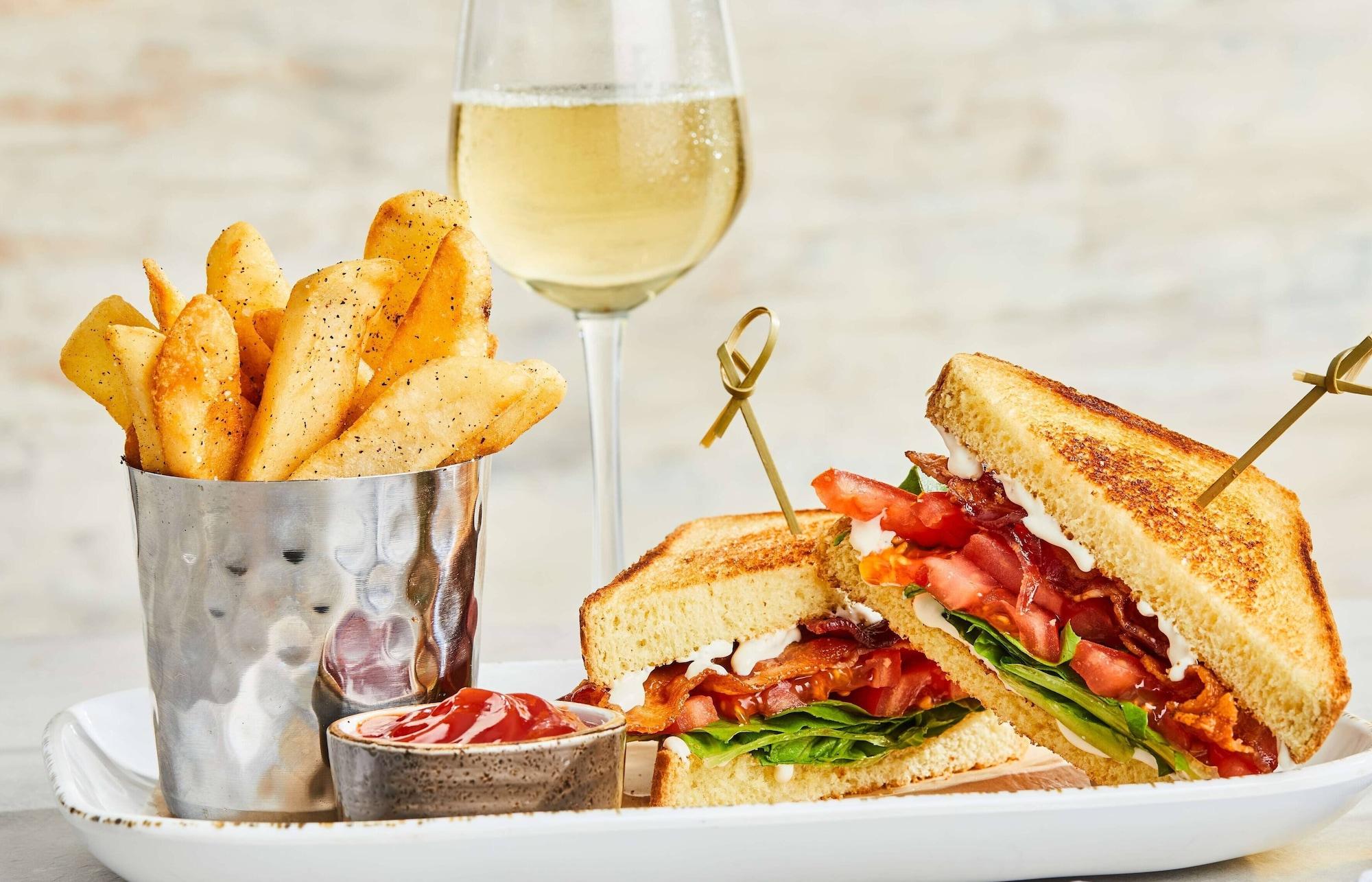 Restaurant Courtyard by Marriott Montgomery