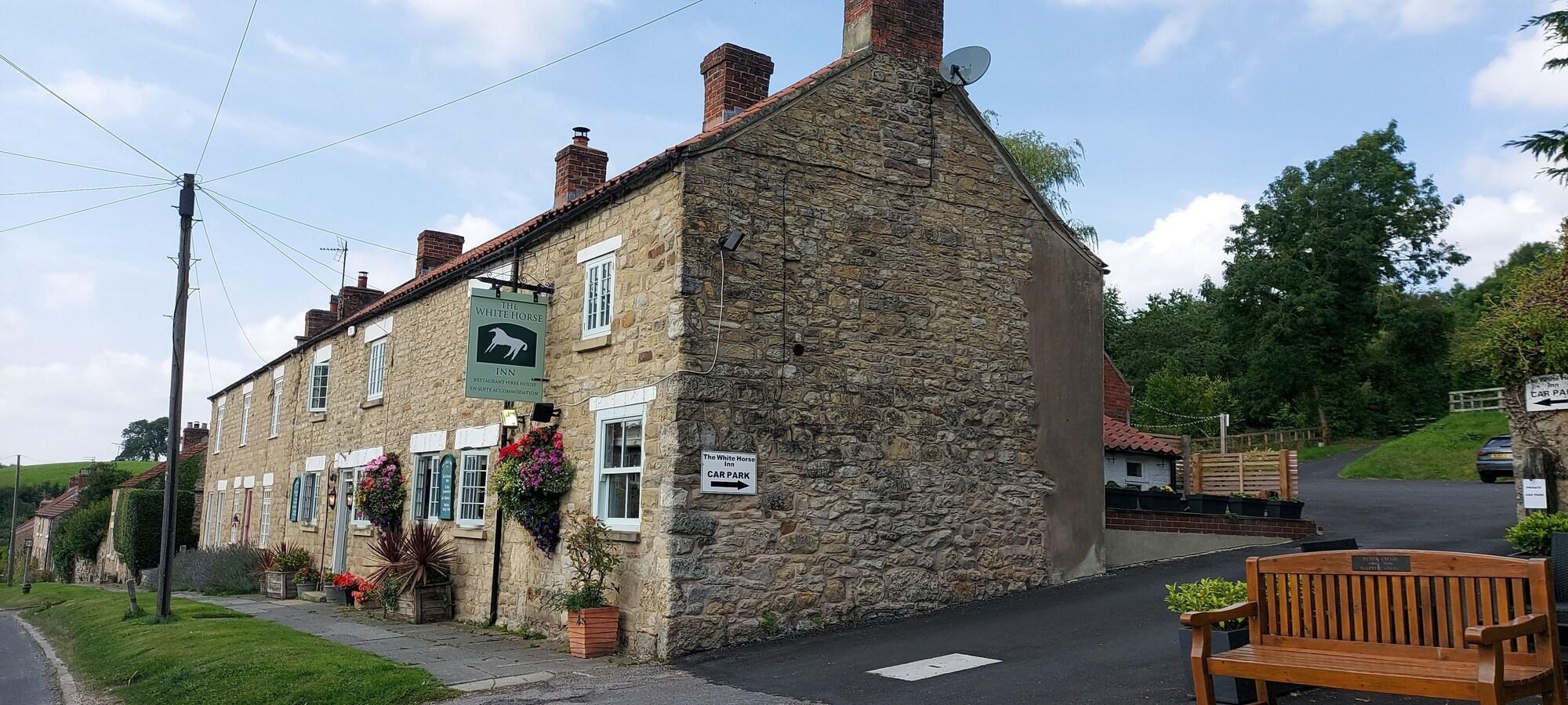 Vista Exterior White Horse inn