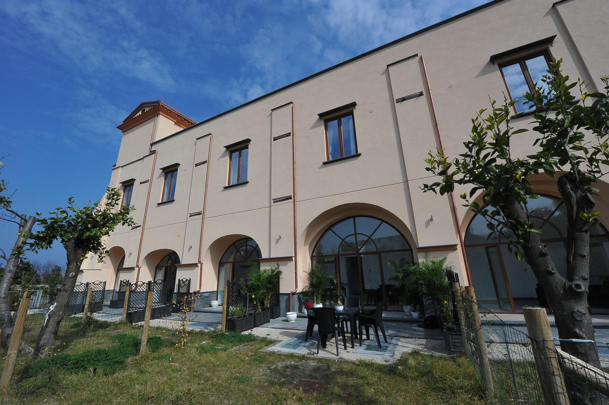 Vista Exterior Villa Emanuel