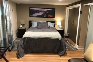 Alquiler Vacacional - Pet friendly apartment with covered patio and fenced-in yard.