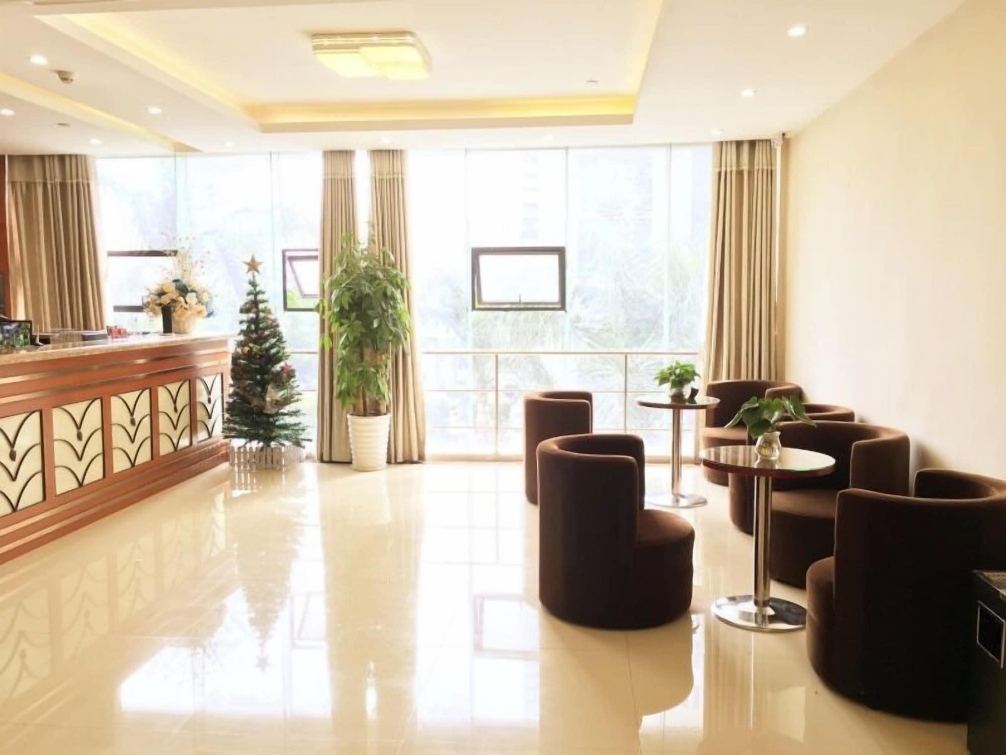 Varios GreenTree Inn ShenZhen Huanggang Port South Futian Road Express Hotel