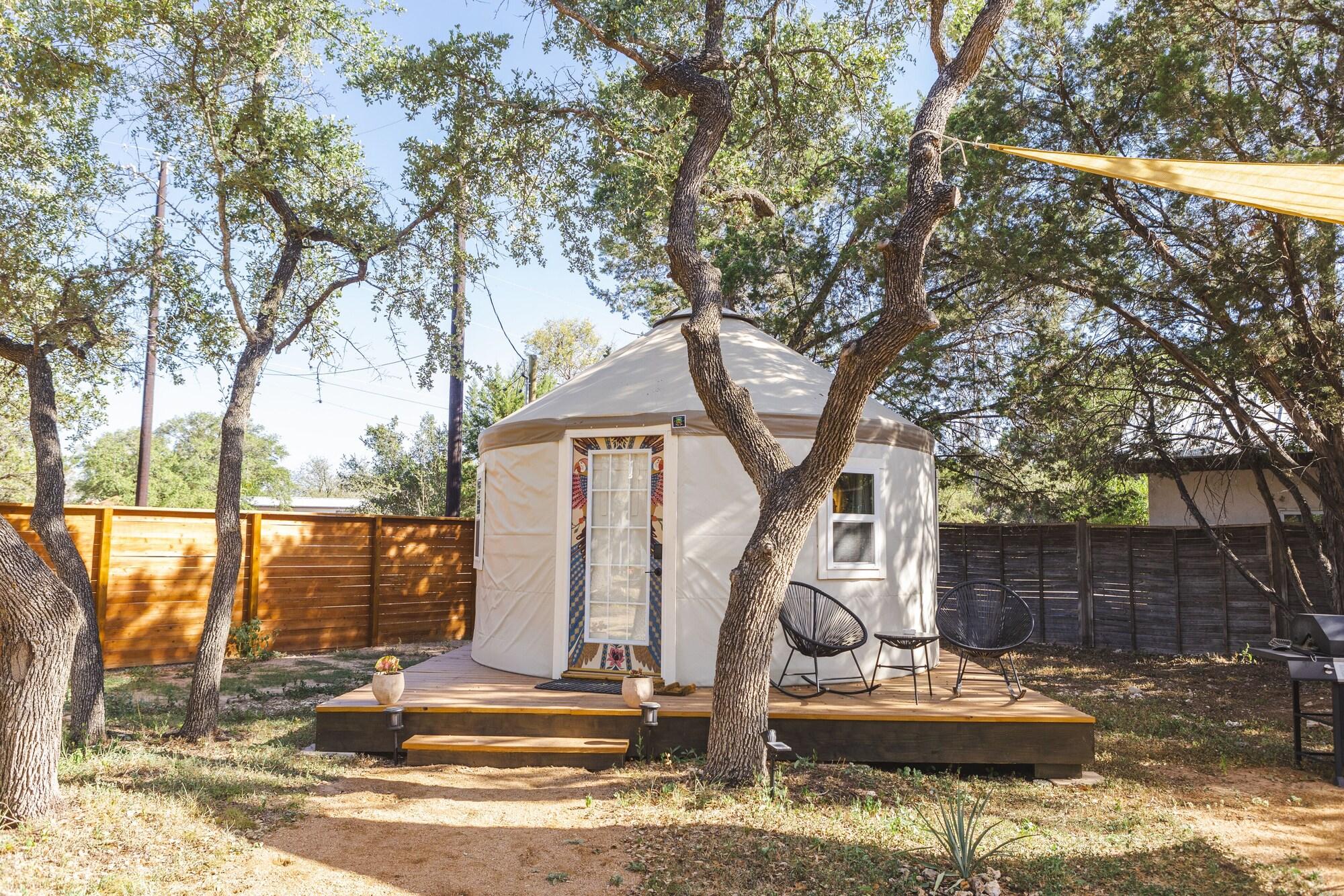 Varios The Macaw Yurt at Camposanto ATX Glamping on Lake Travis