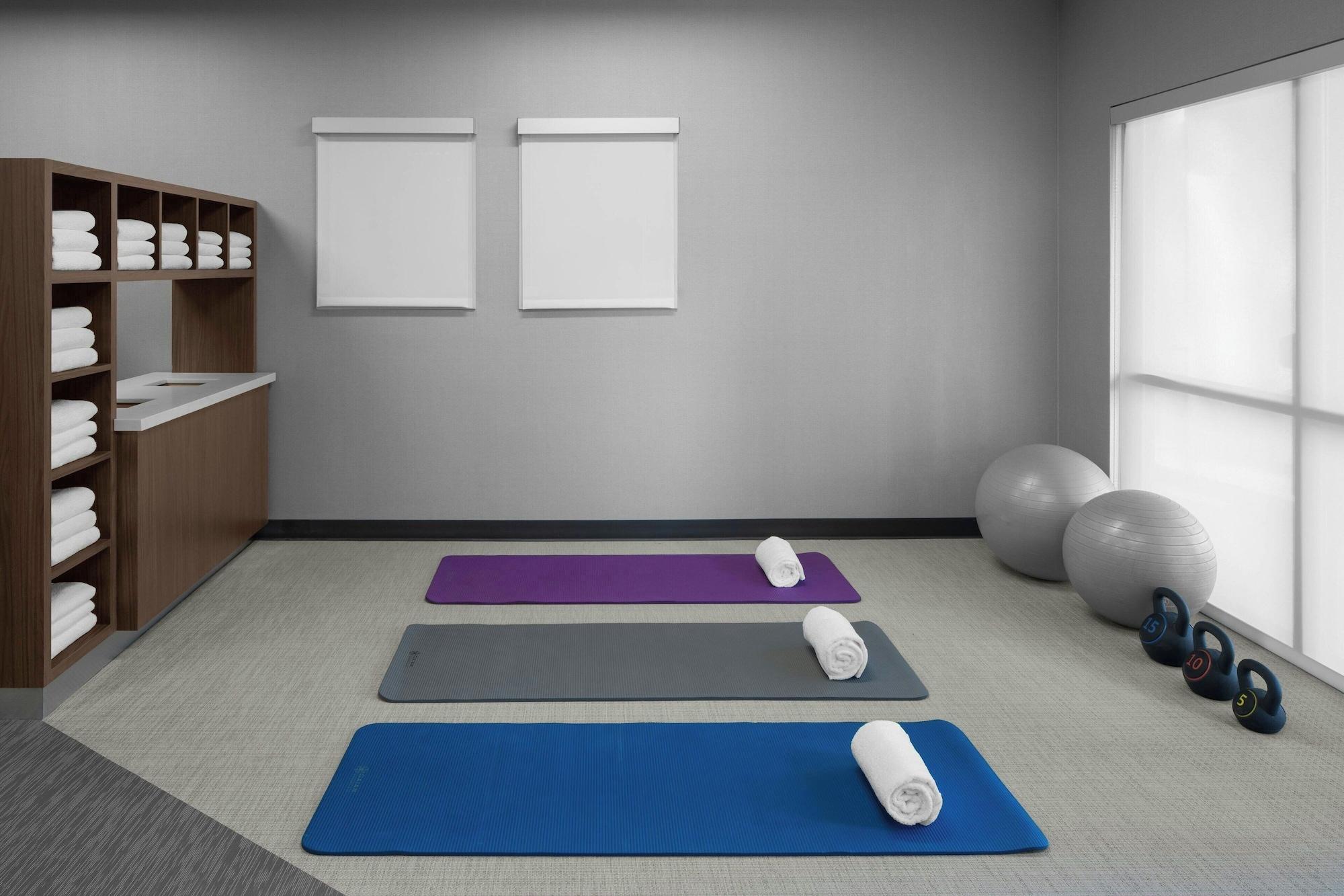 Gimnasio Courtyard by Marriott Los Angeles Burbank Airport