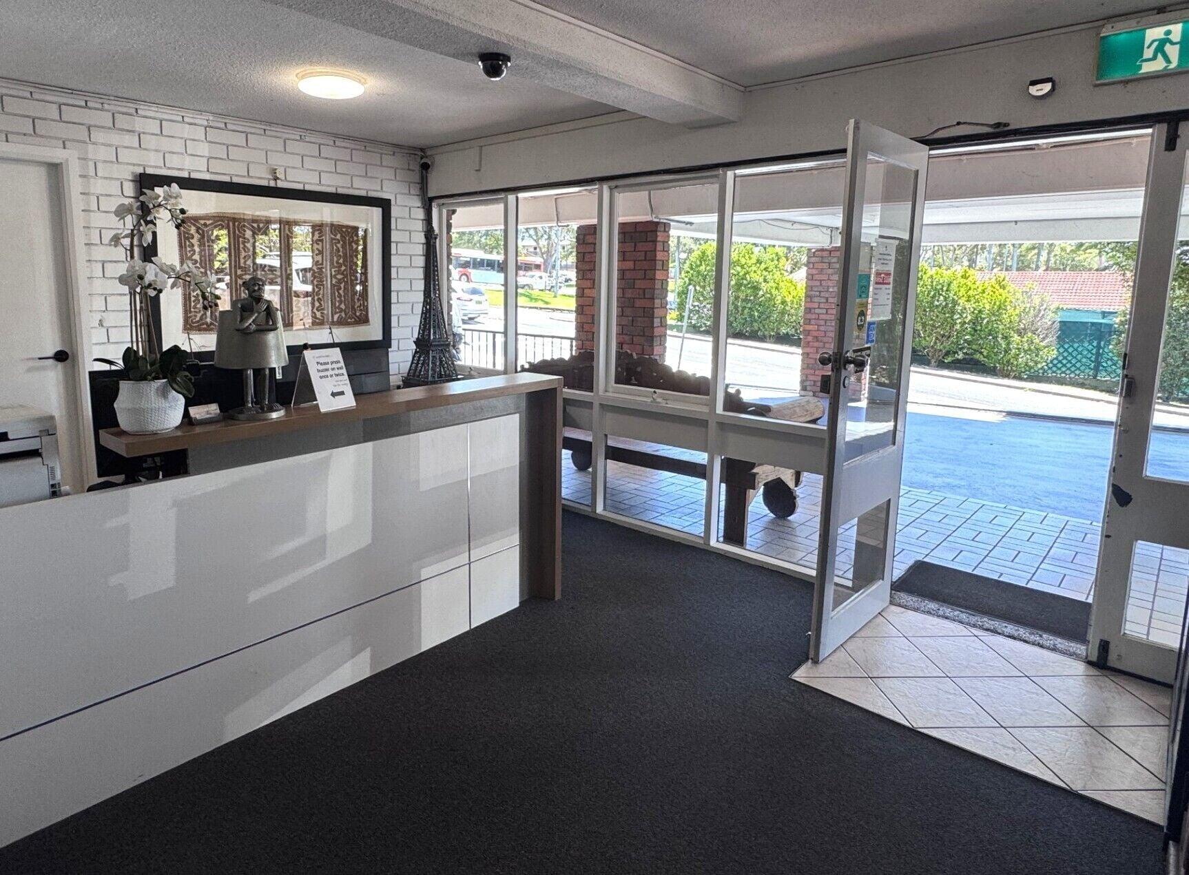 Vista Lobby Matador Motor Inn