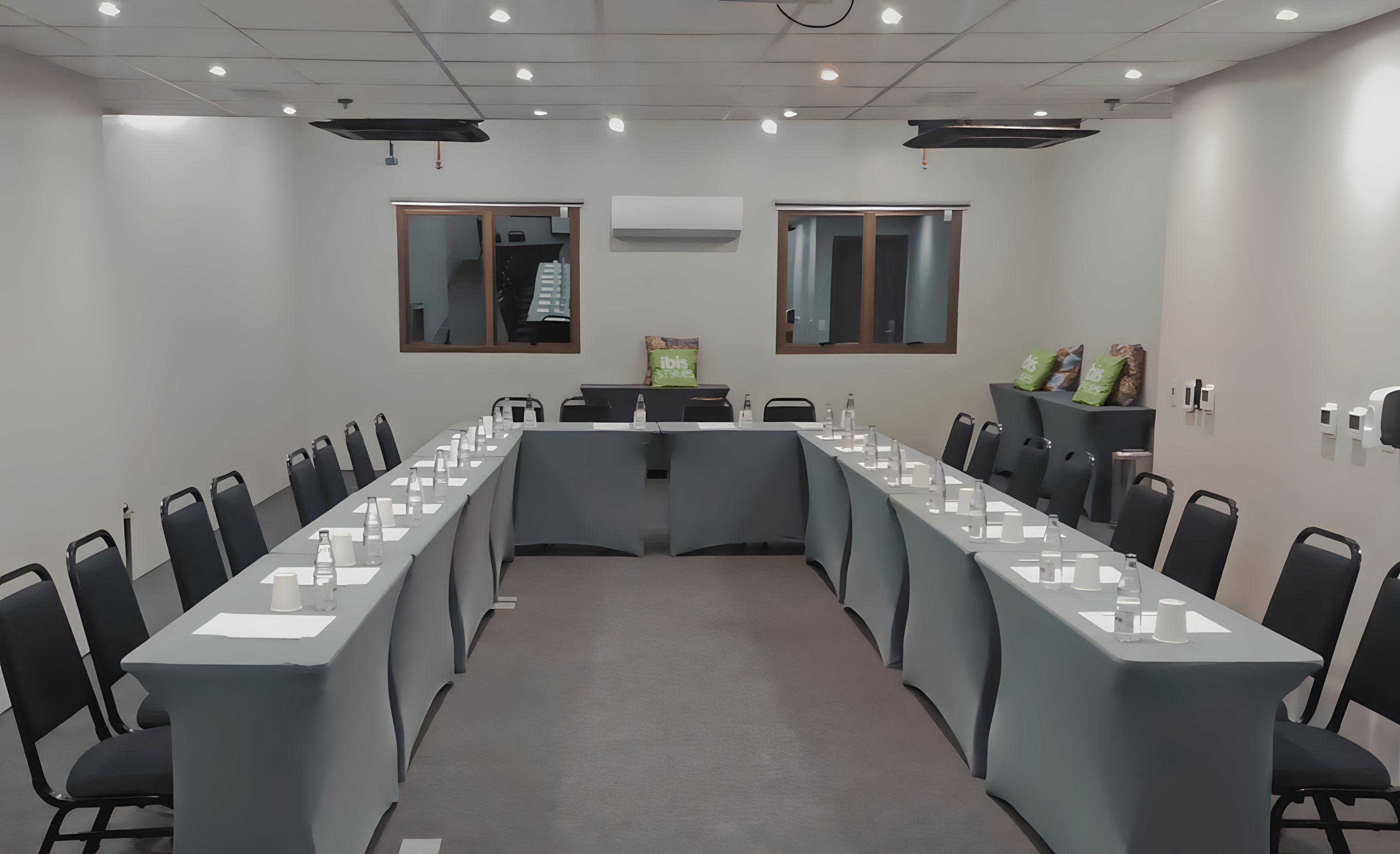 Sala de Reuniones Ibis Styles Faria Lima