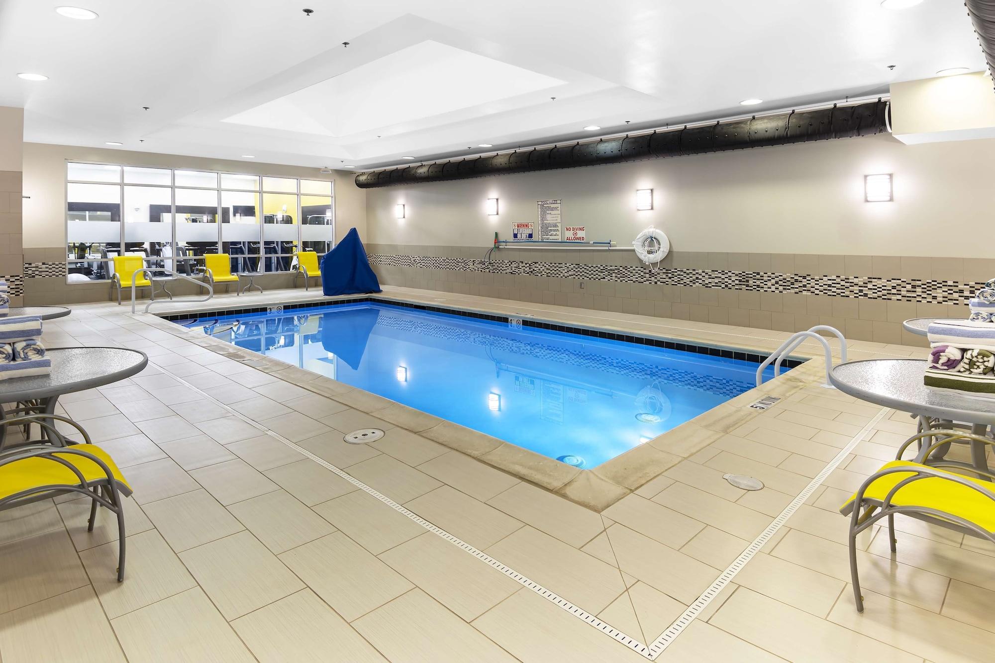 Vista Piscina Hampton Inn & Suites Raleigh Downtown