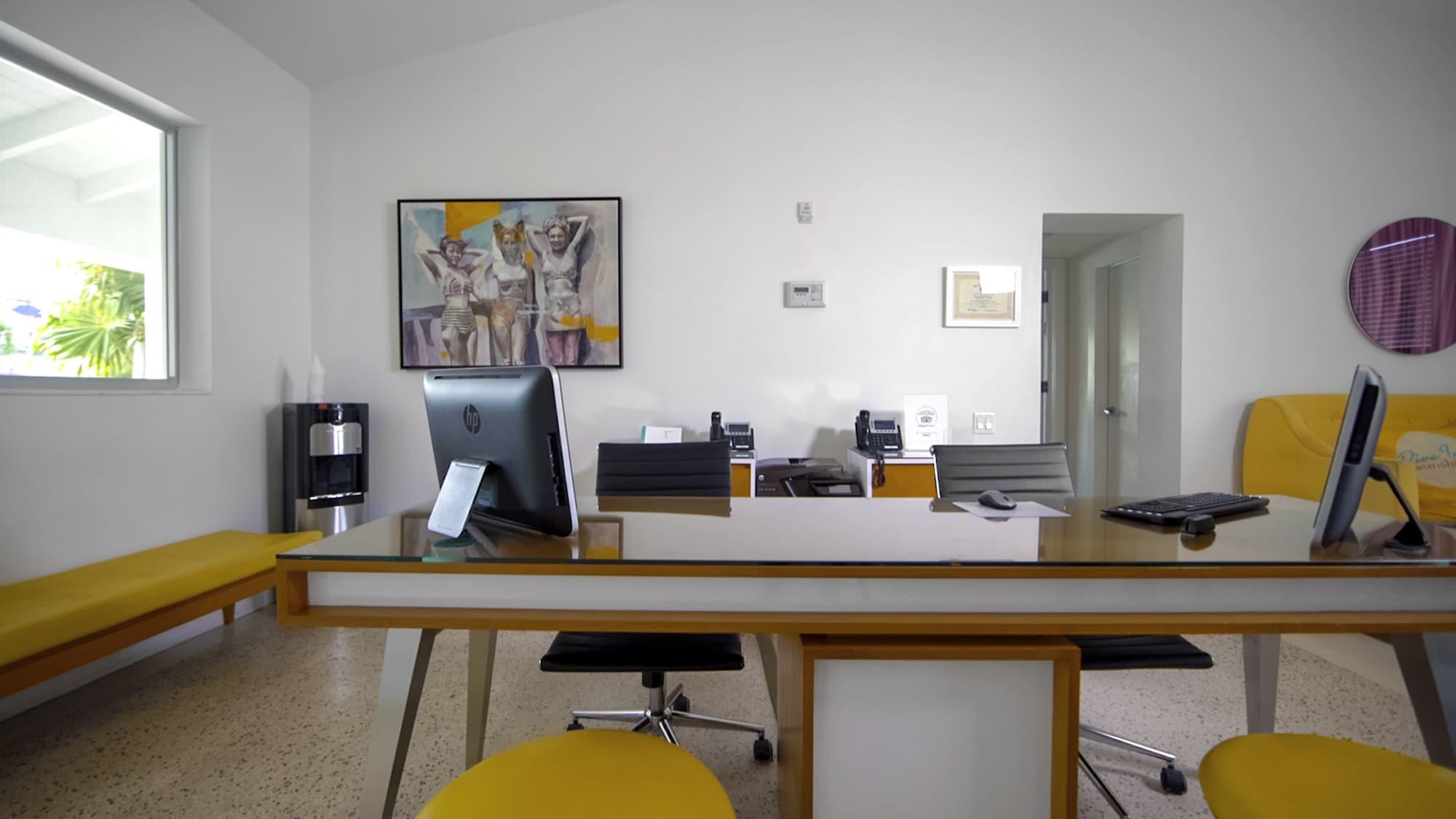 Vista Lobby The Vagabond Hotel Miami