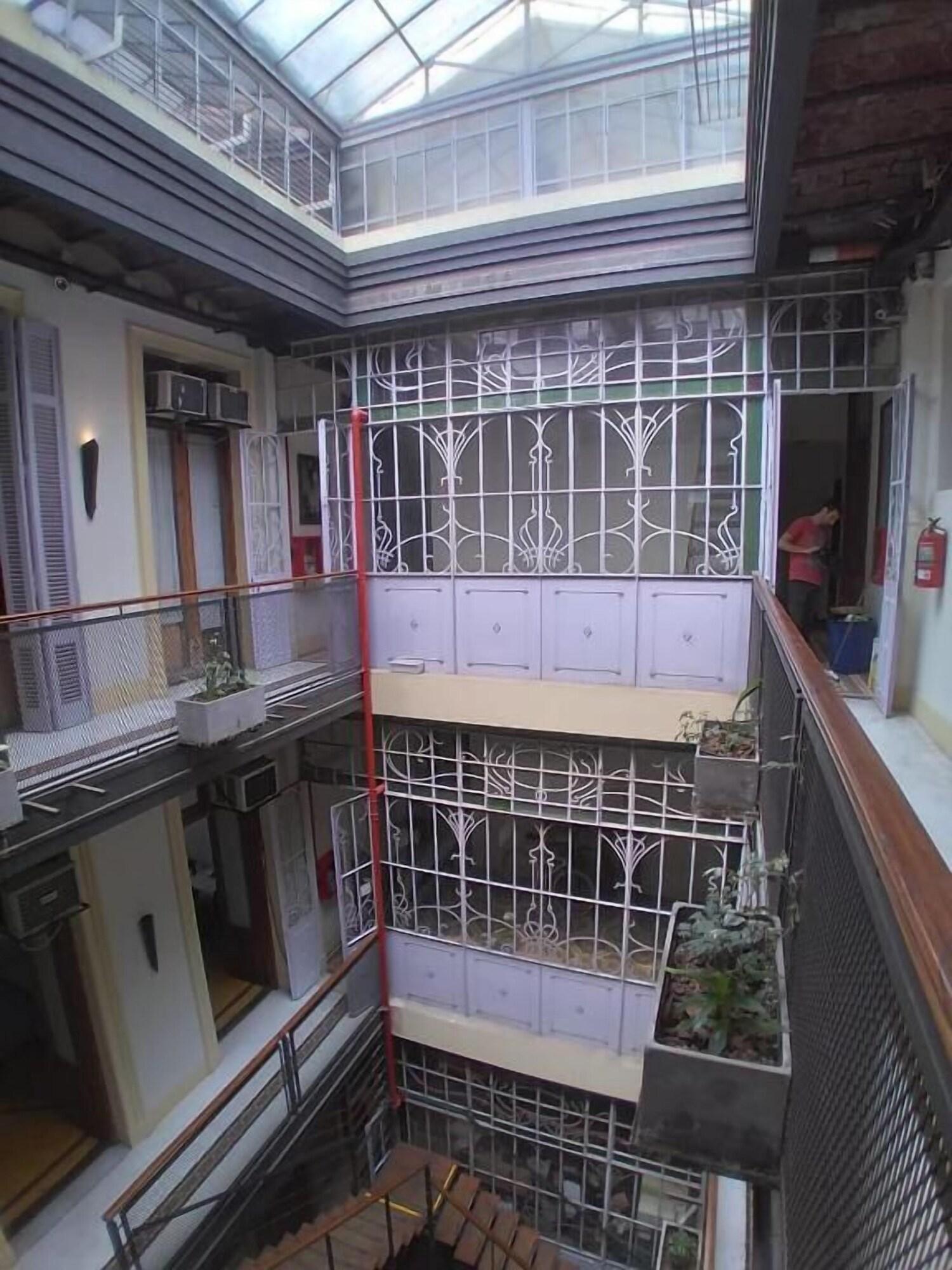 Comodidades del Alojamiento Parla Hostel