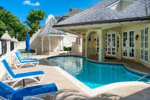Renta Vacacional - Luxury Townhome in Sandy Lane Neighborhood by BSL Rentals