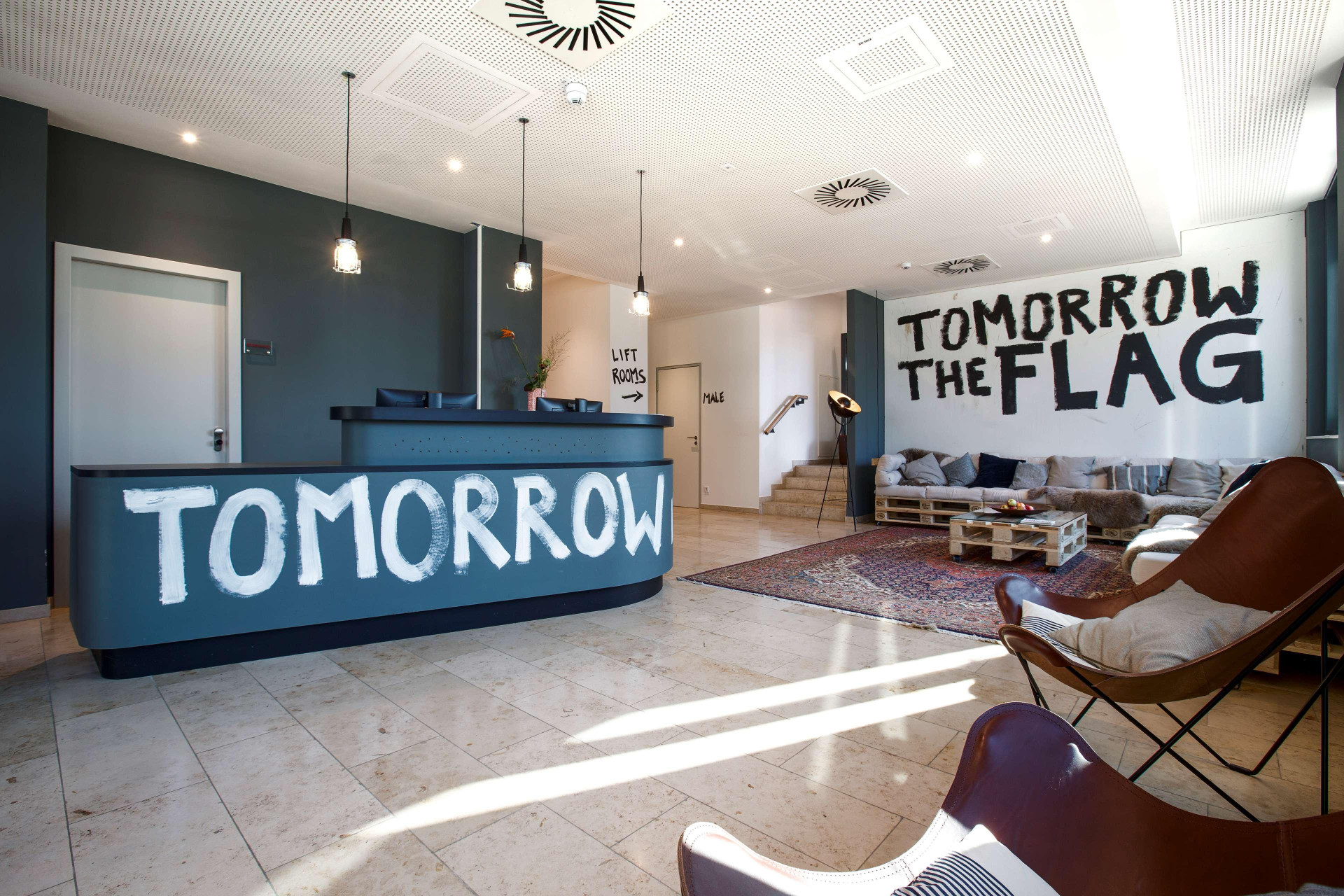 Vista Lobby THE FLAG Oskar M.