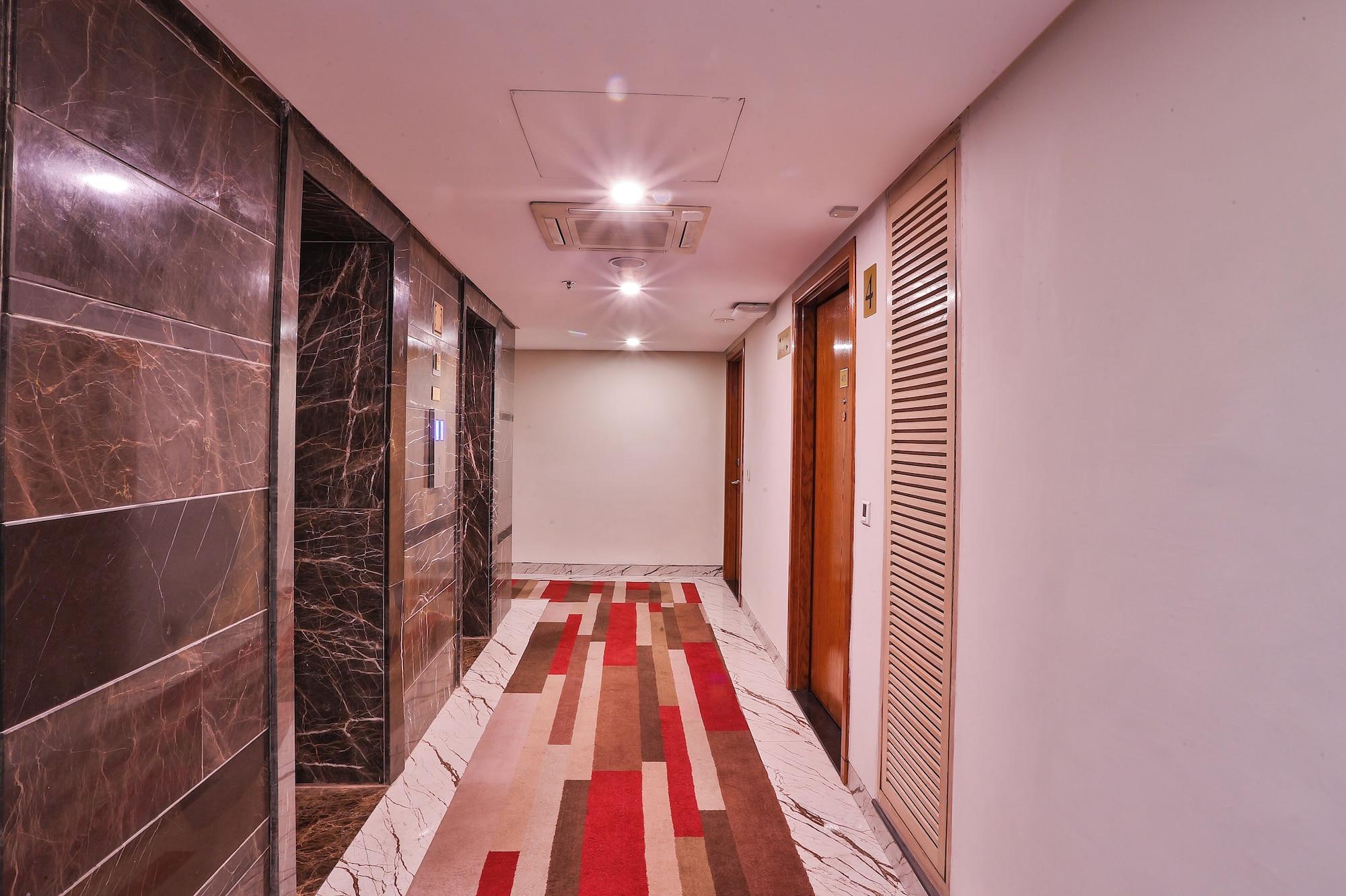 Vista Lobby Avari Xpress Multan