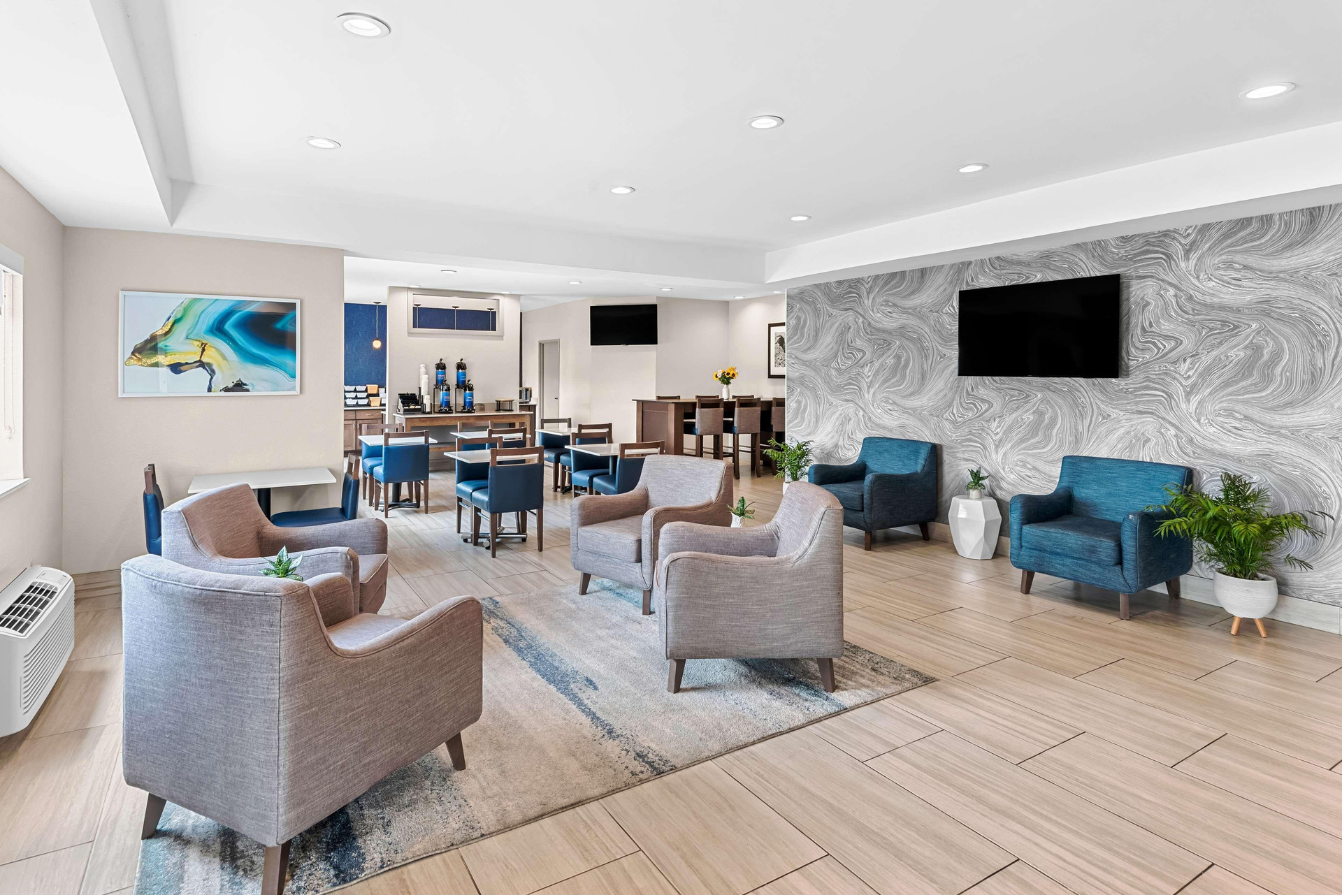 Vista Lobby Best Western Ottumwa Inn & Suites