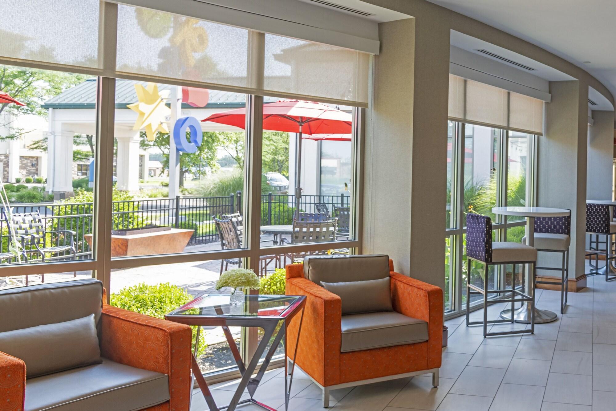 Vista Lobby Hilton Garden Inn Columbus/Edinburgh