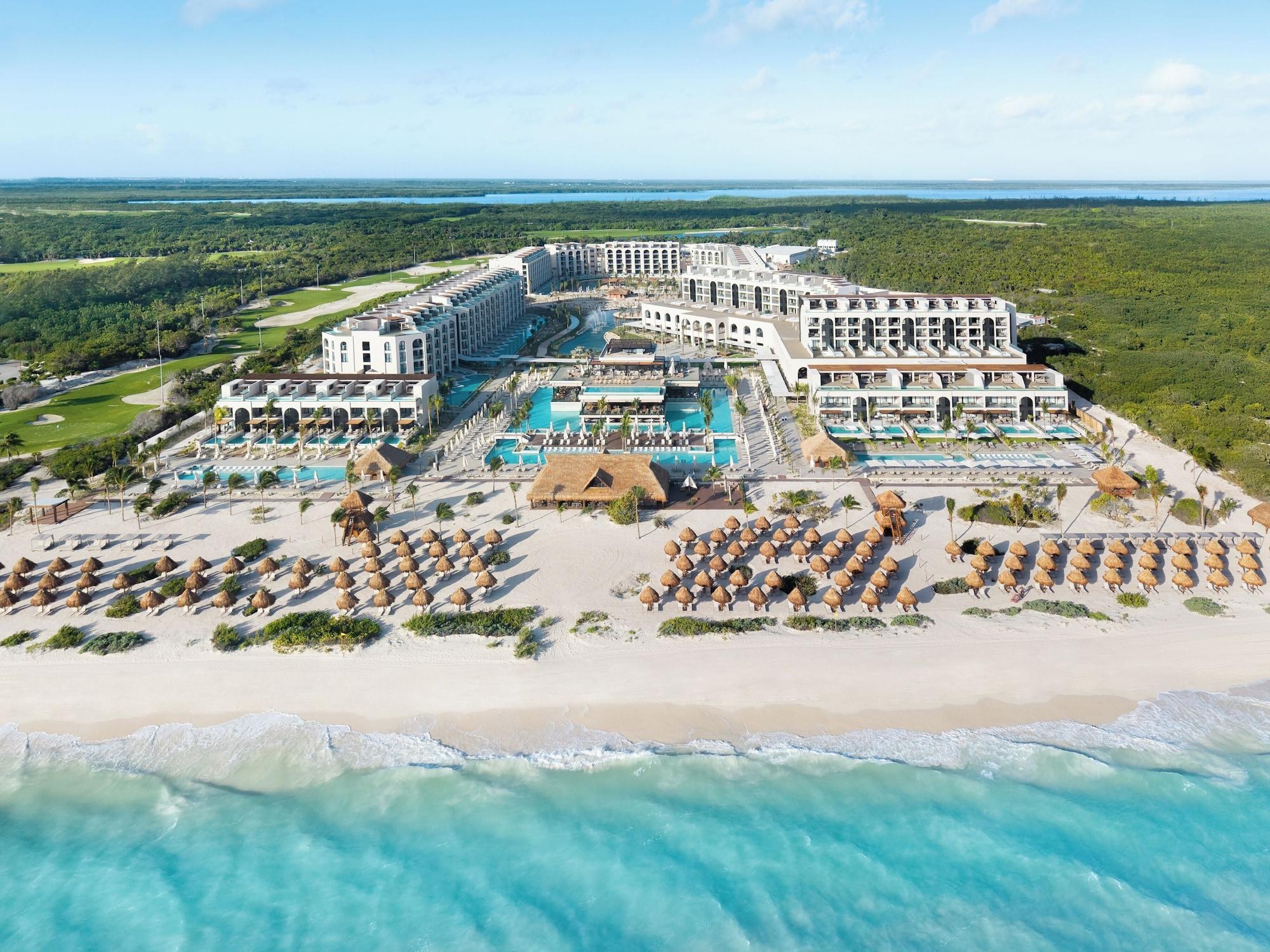 Vista da fachada Excellence Coral Playa Mujeres - Adults Only All