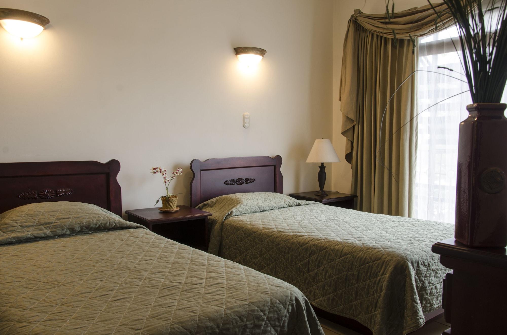 Habitación Hotel Plaza Real Suites & Apartments