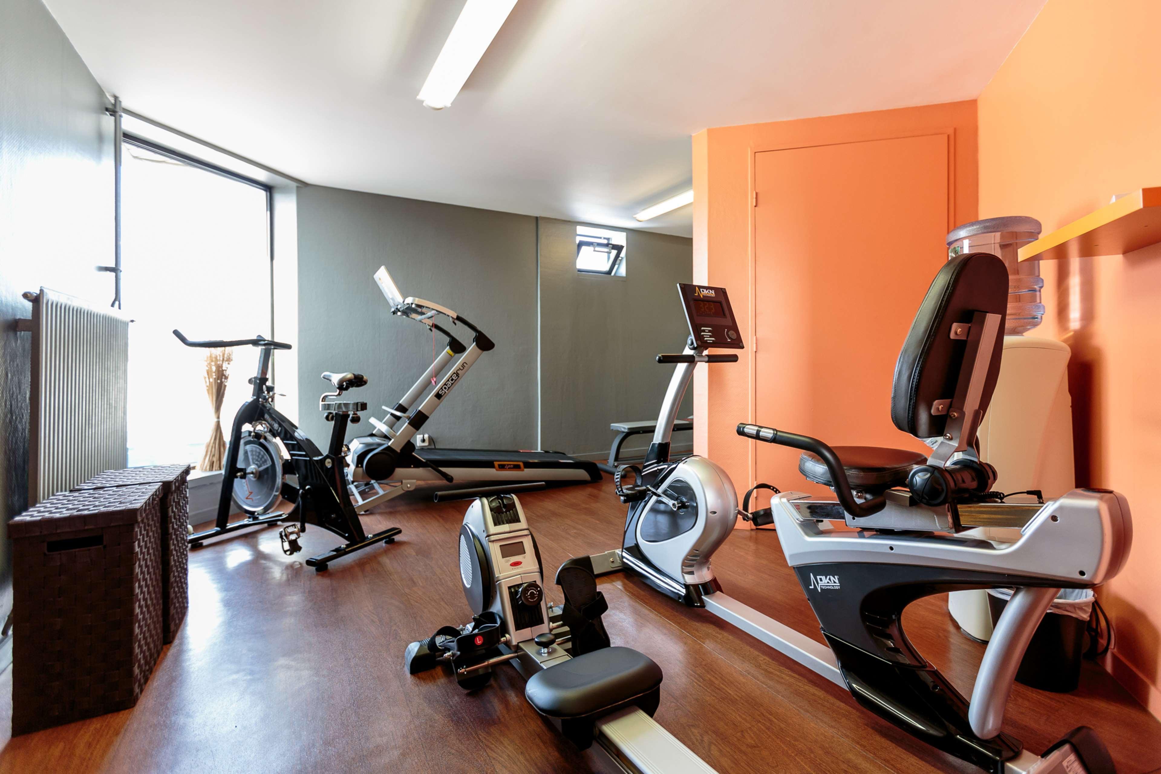 Instalaciones Recreativas Kyriad Prestige Clermont-Ferrand