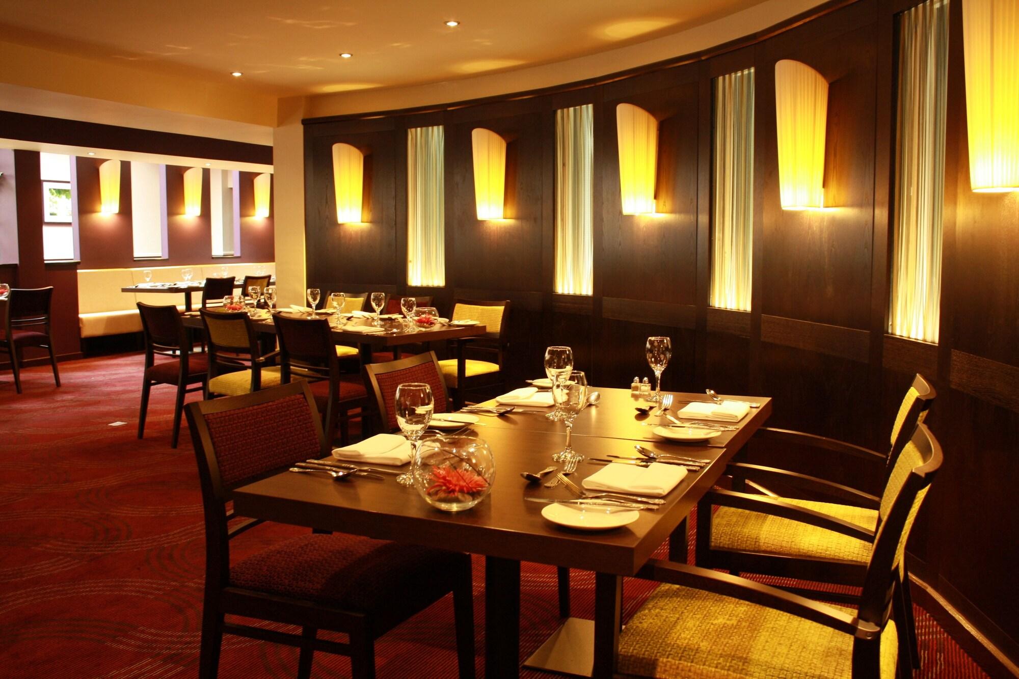 Restaurant Gloucester Robinswood Hotel, BW Signature Collection
