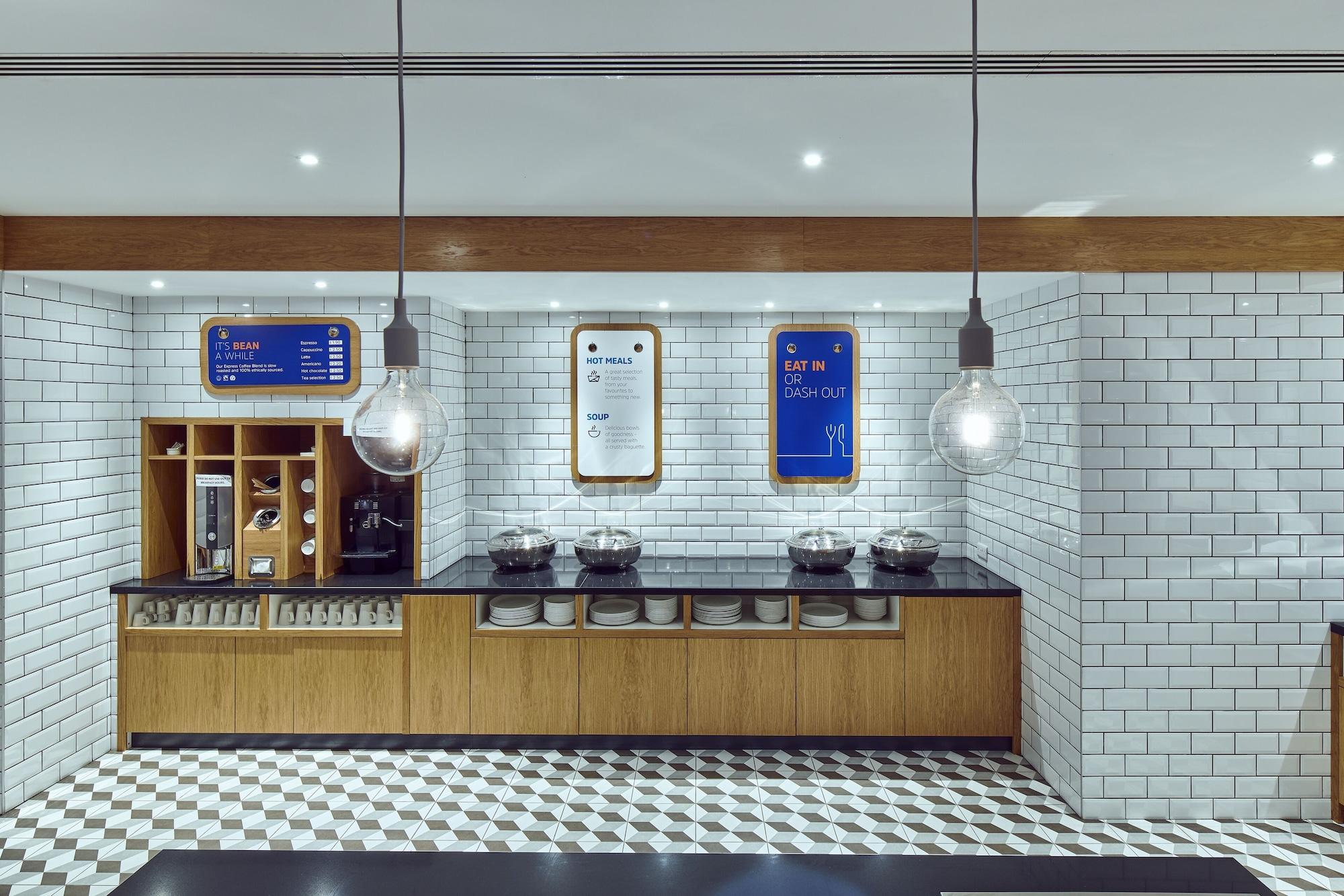 Restaurant Holiday Inn Express Gibraltar by IHG