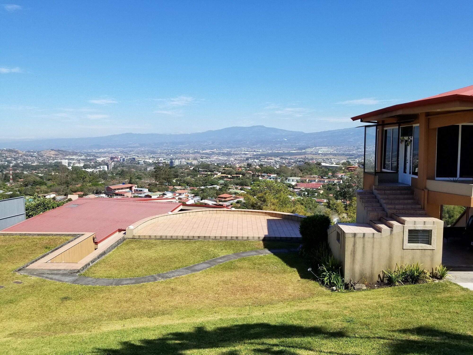 Vista Exterior Hotel Monte Campana Escazu