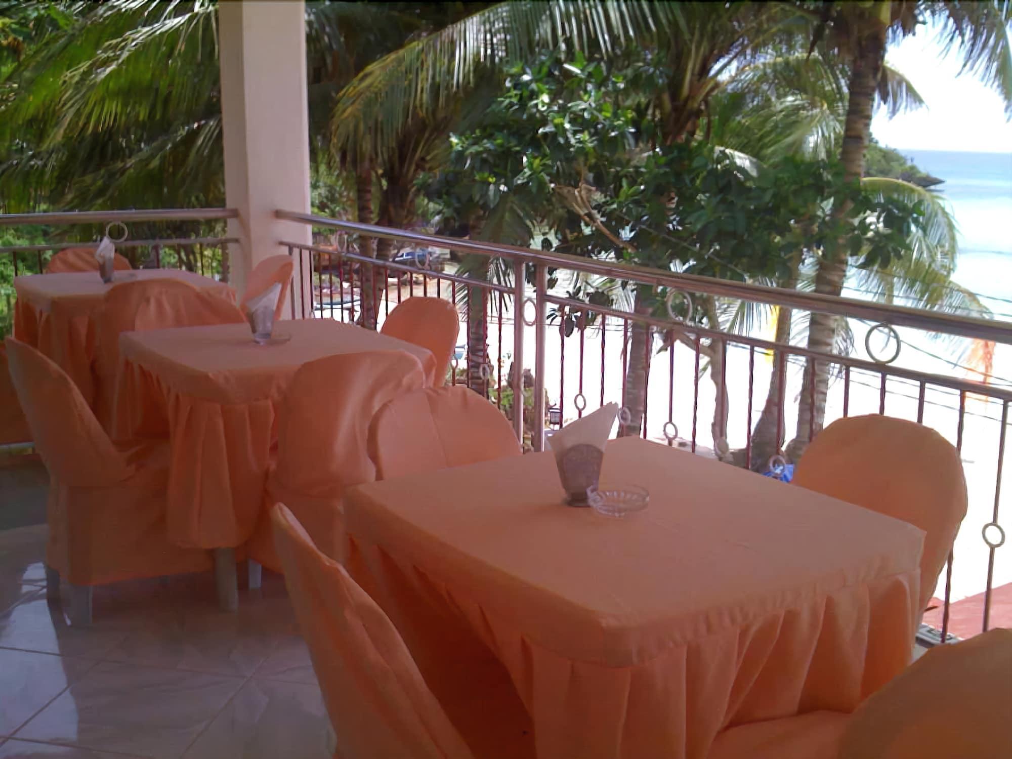 Restaurant Aizawa Beach Resort