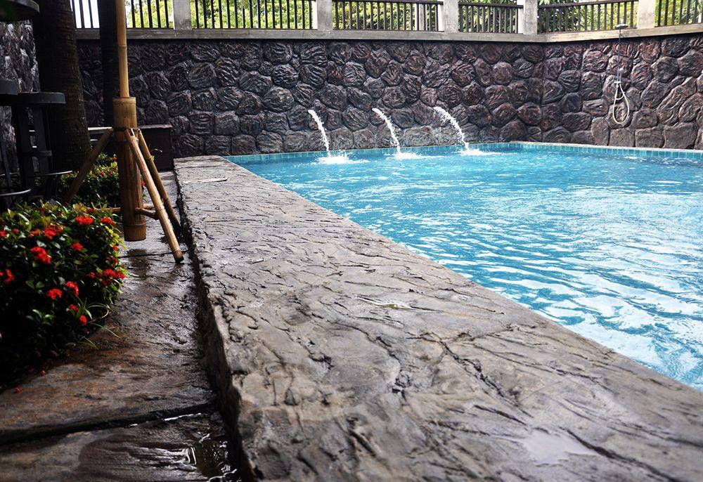 Vista Piscina Thannatee Boutique Hotel