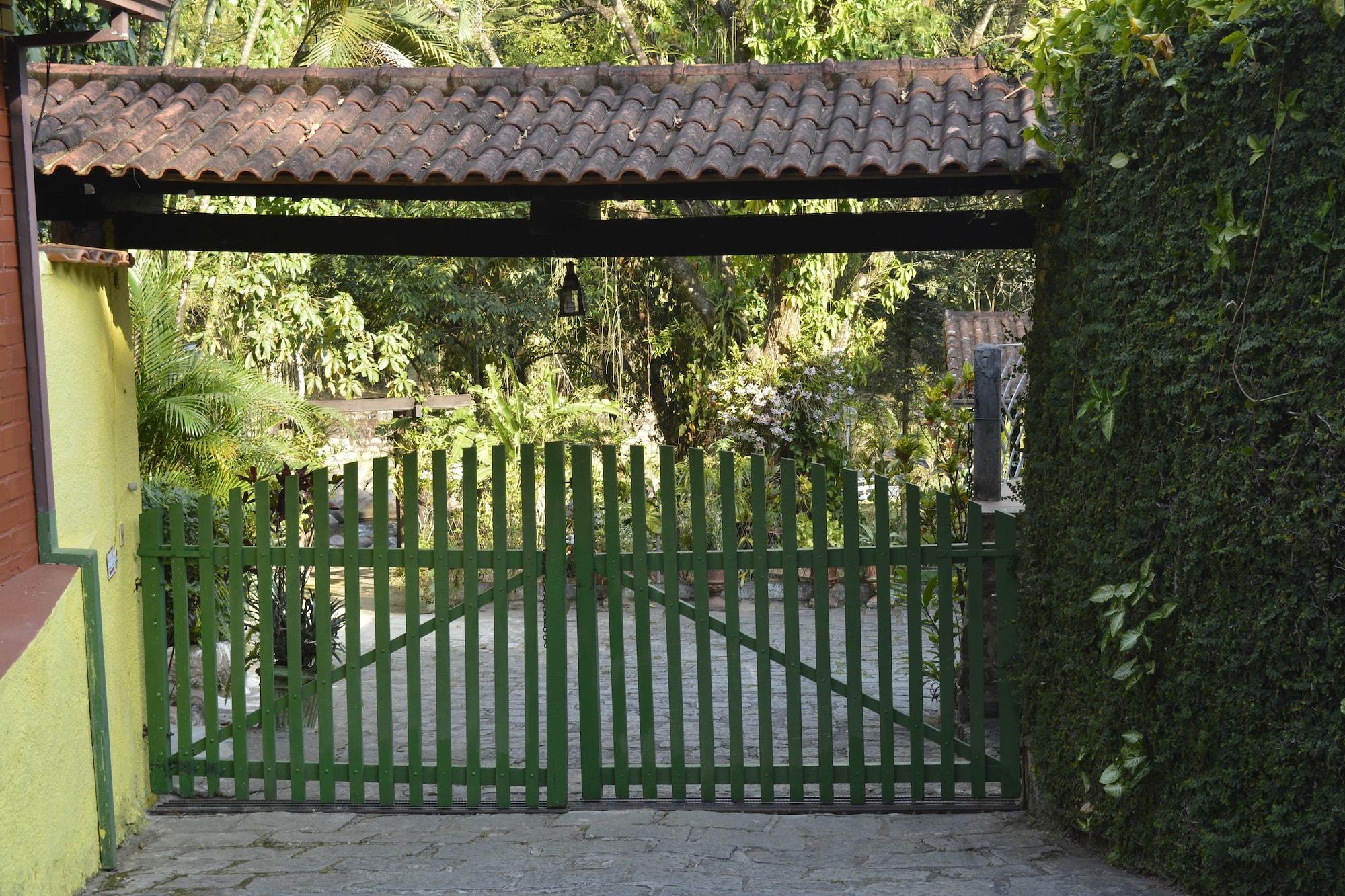 Vista Exterior Pousada Água Cristalina