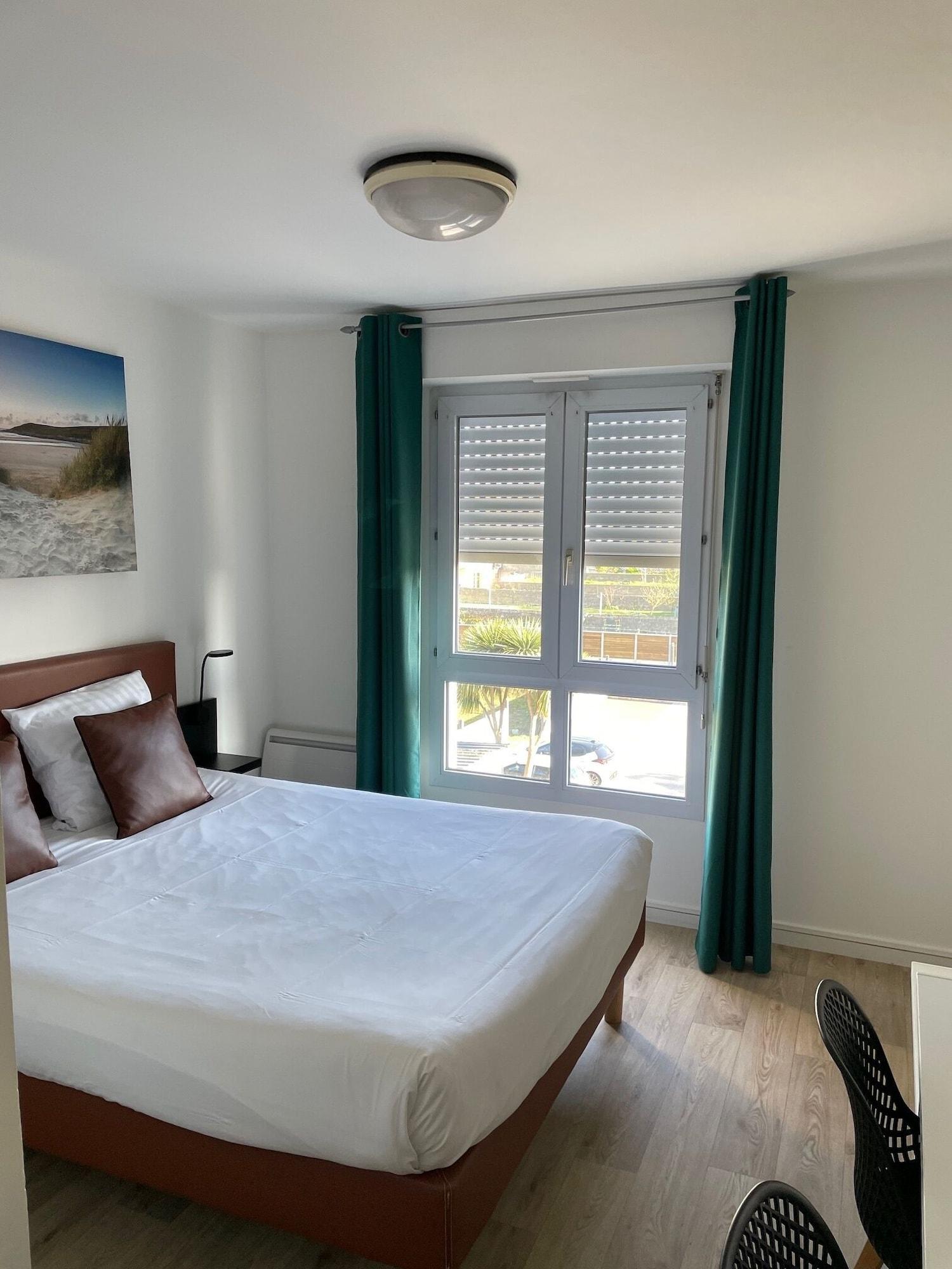 Varios Brit Hotel Cherbourg Octeville
