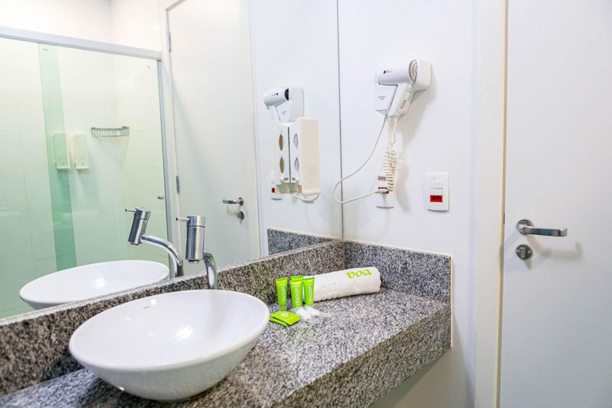 Equipamiento de Habitación VOA Business Supreme Choice Confins