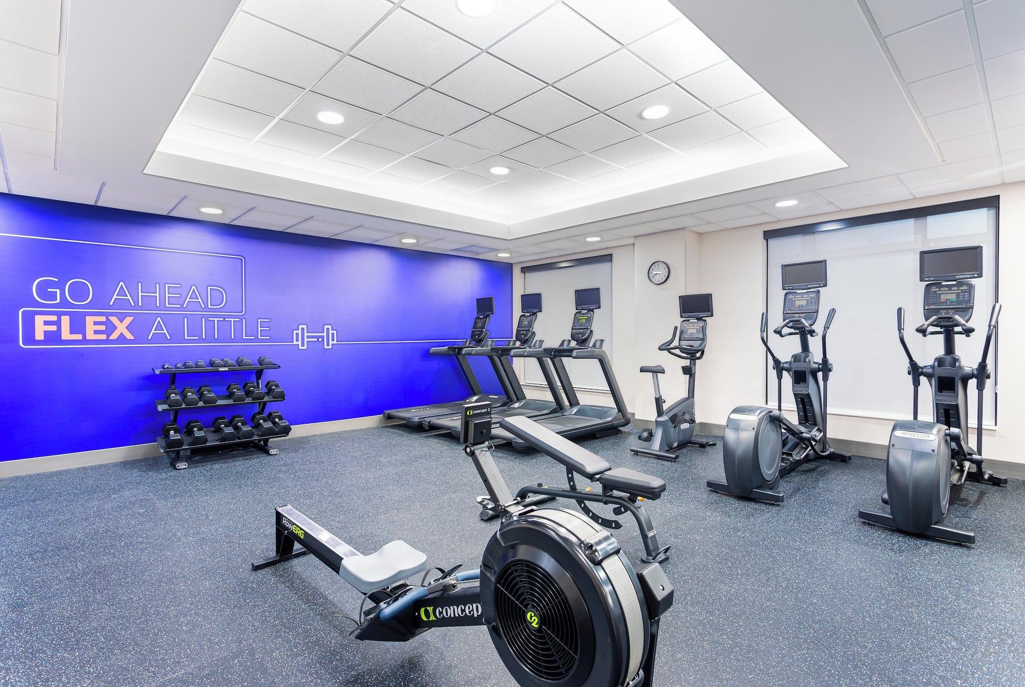 Gimnasio Holiday Inn Express and Suites Columbus Edinburgh by IHG