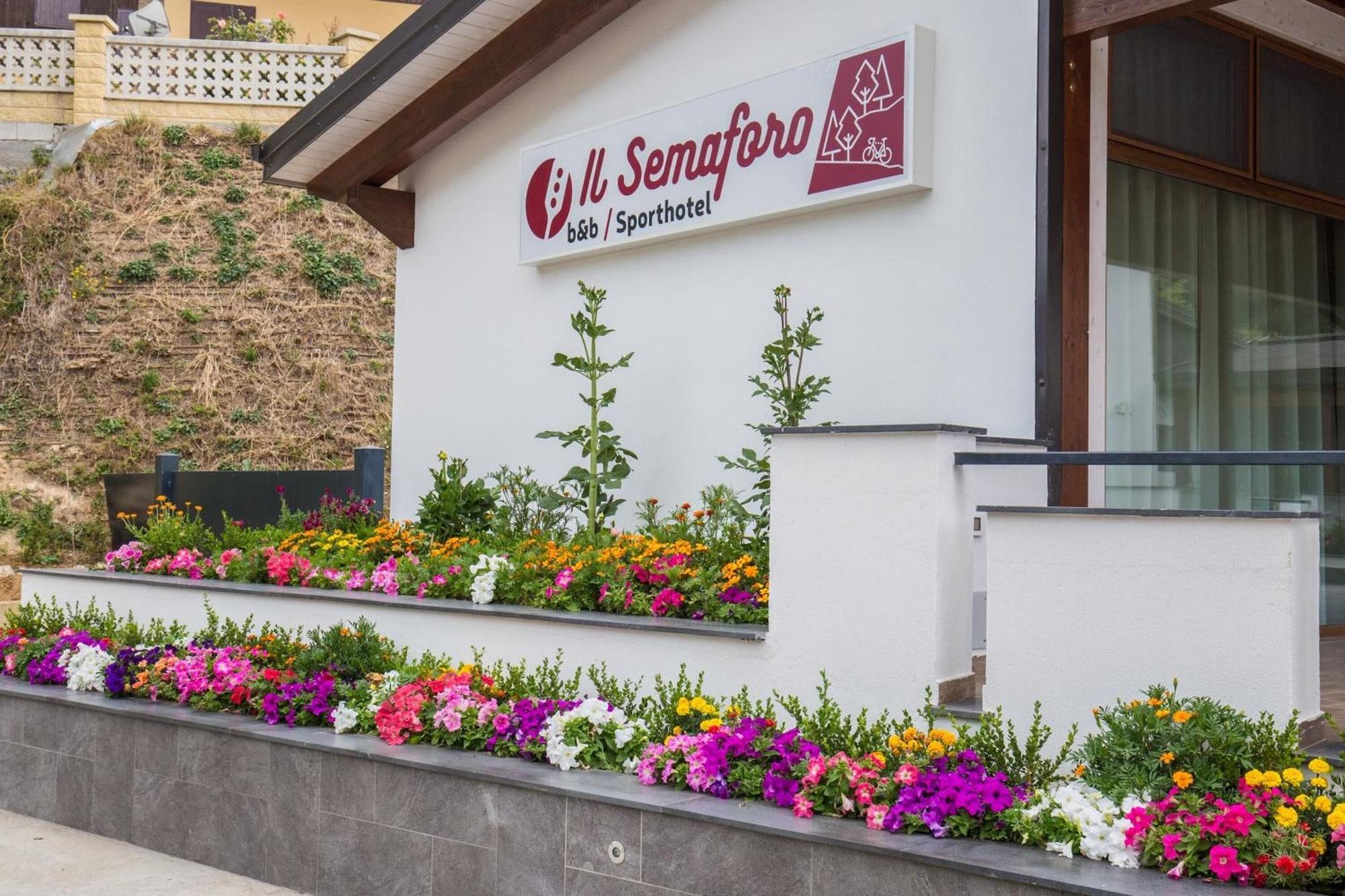 Vista Exterior Il Semaforo Sila