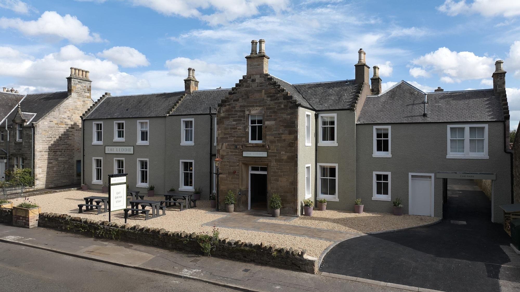 Varios The Leddie Hotel