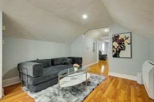 Alquiler Vacacional - 3 Mi to Blue Hills Skiing & Hiking! Couples Apt