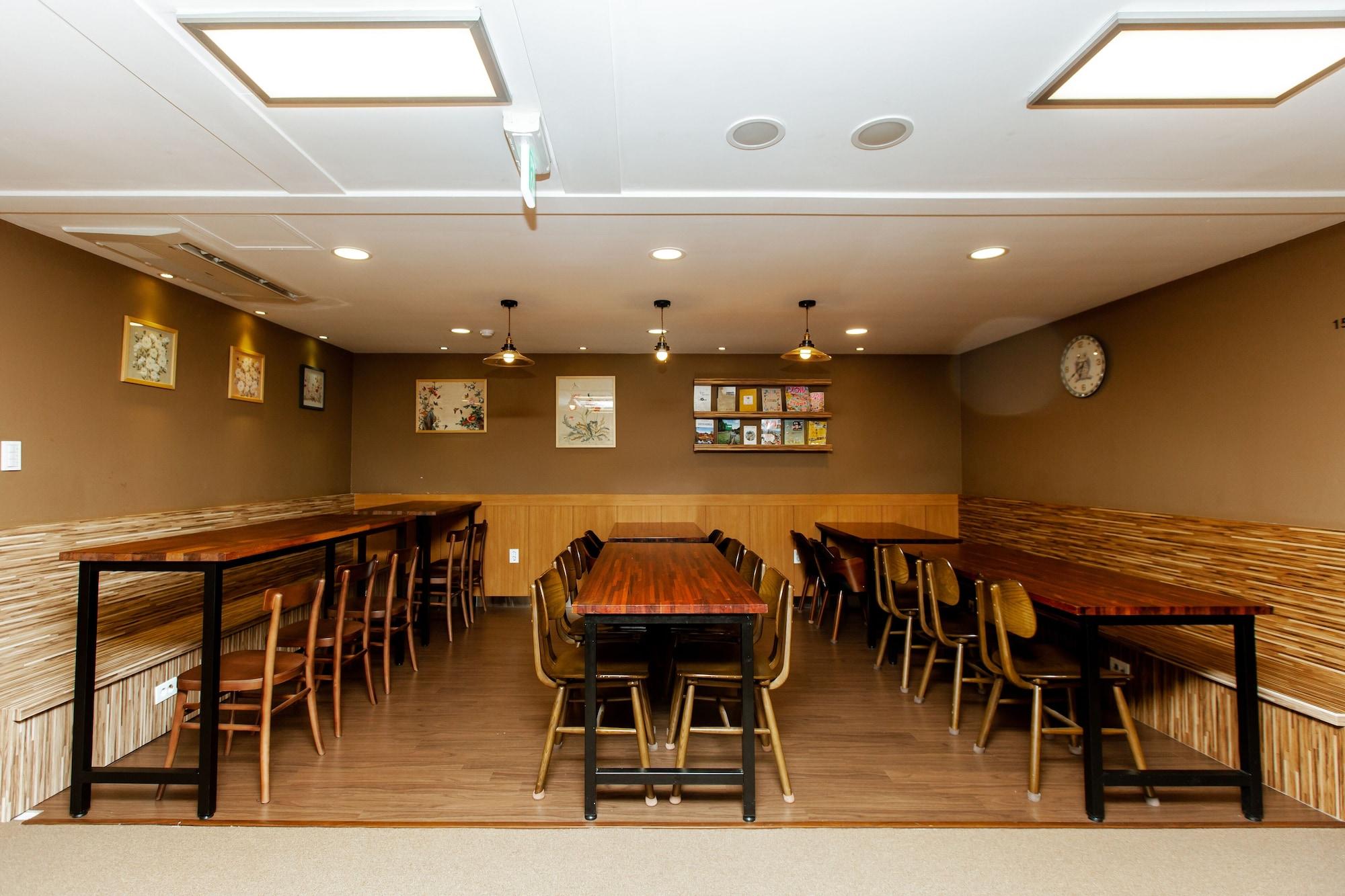 Vista Lobby Step Inn Myeongdong 2 - Hostel