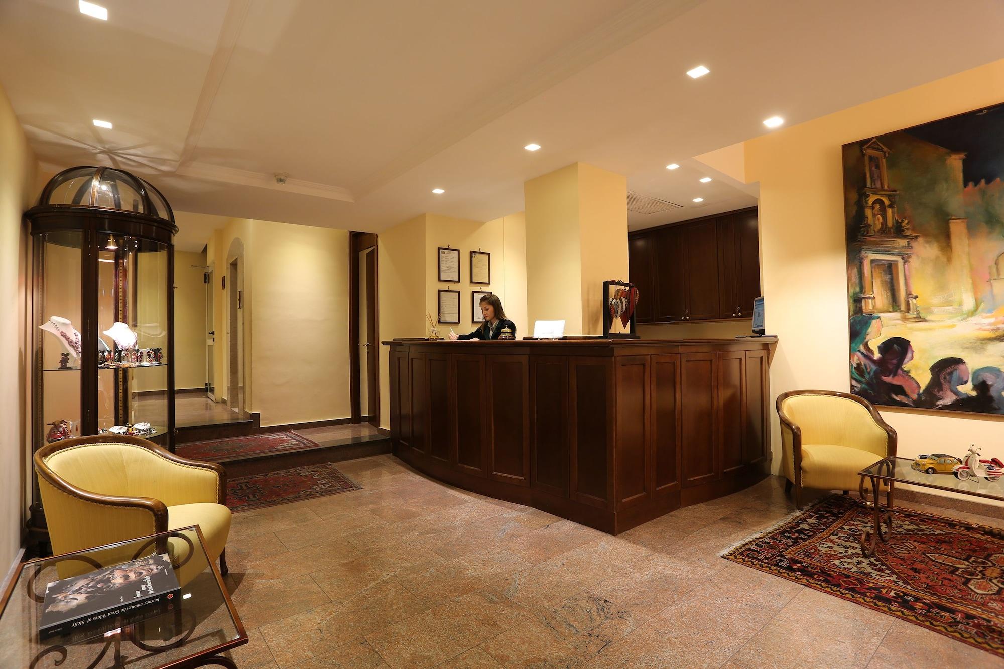 Vista Lobby Hotel Isabella