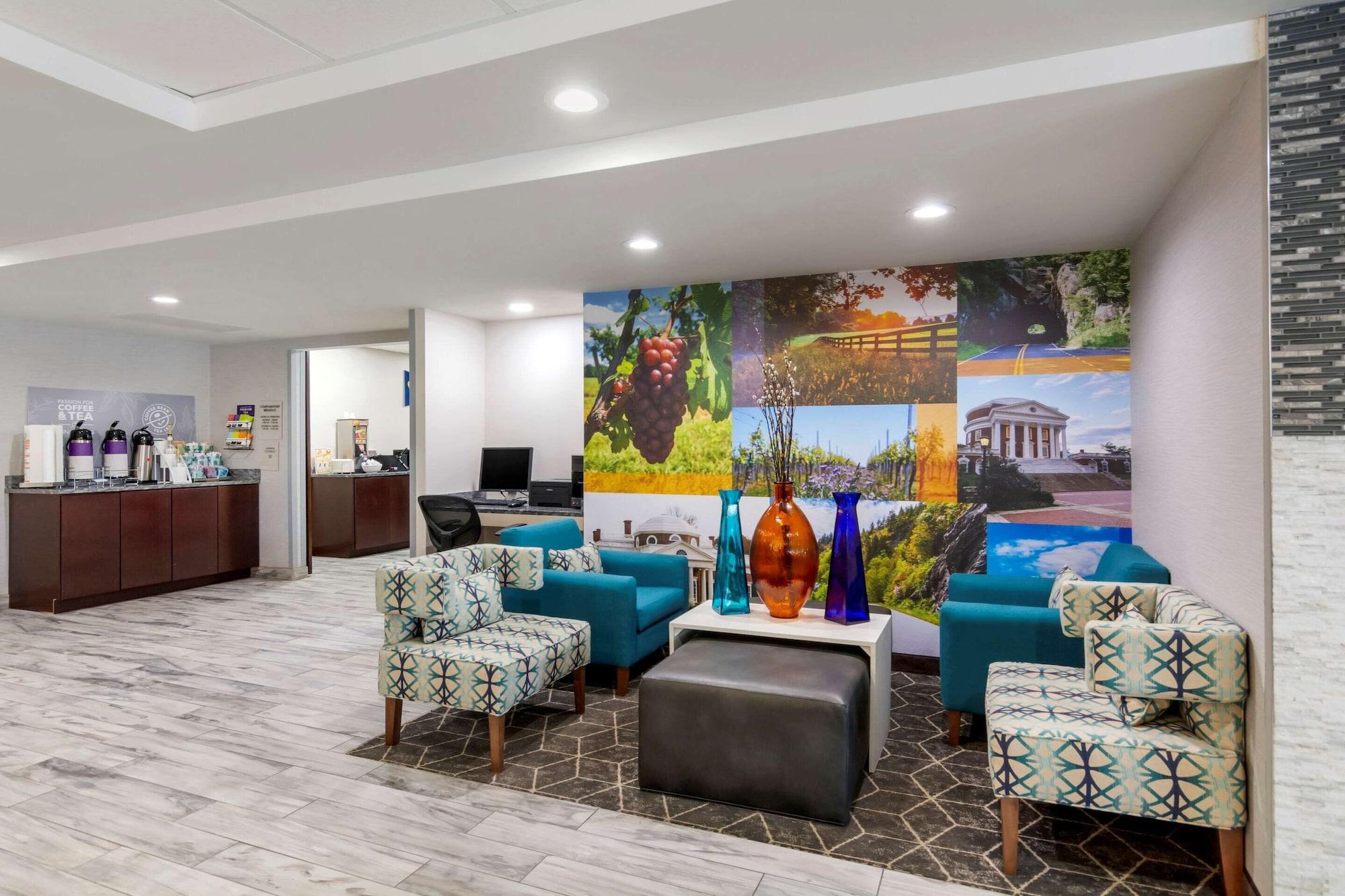Vista Lobby Clarion Pointe Charlottesville