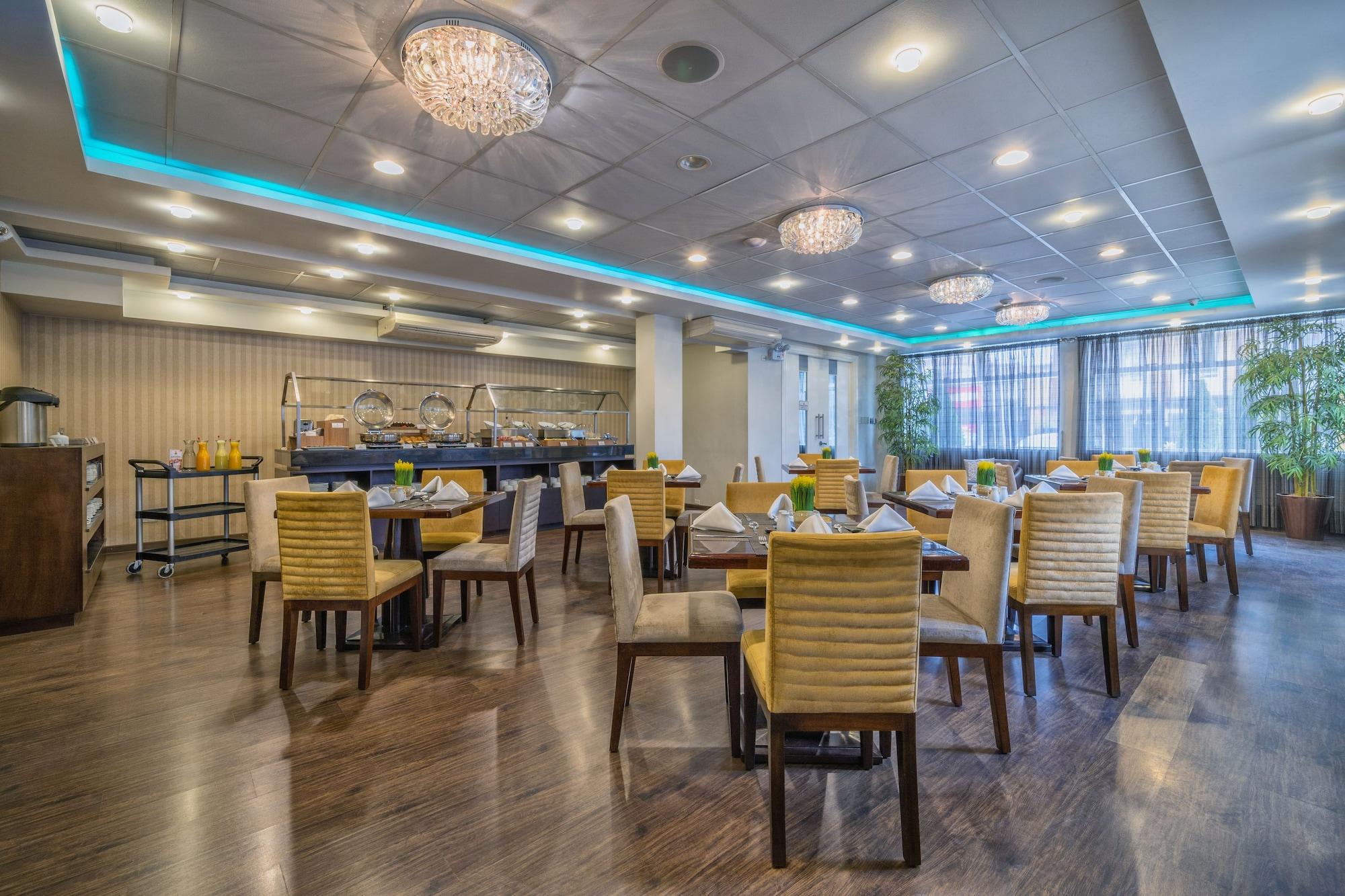 Restaurant Limaq Hotel