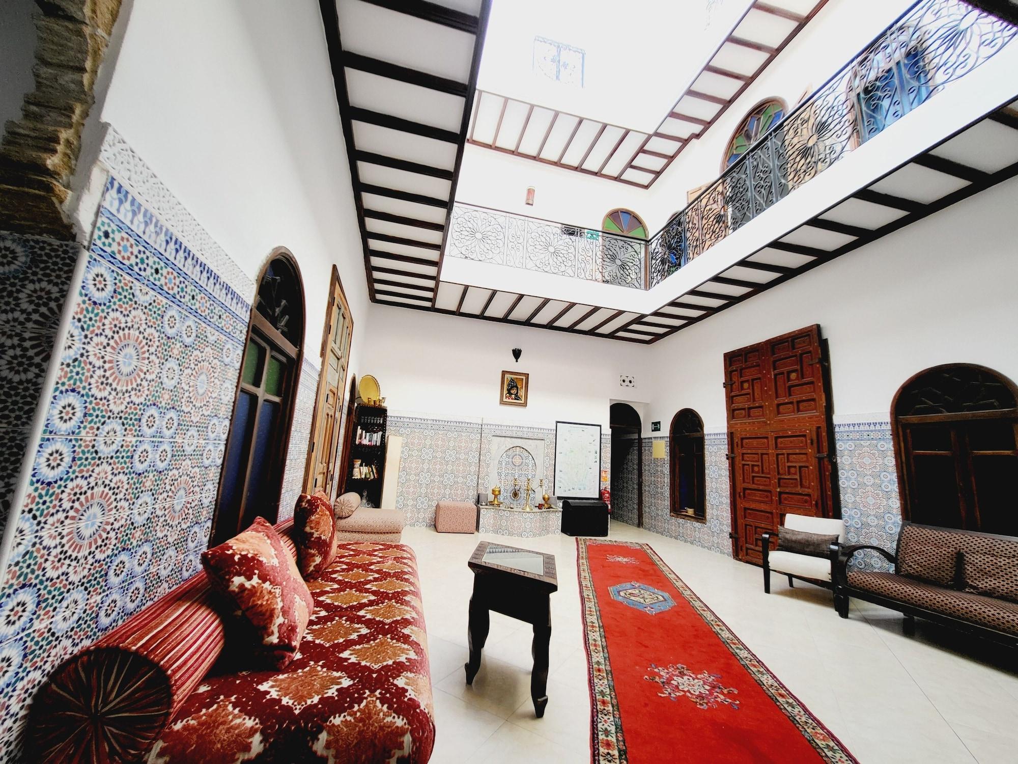 Vista Lobby Dar Nawfal