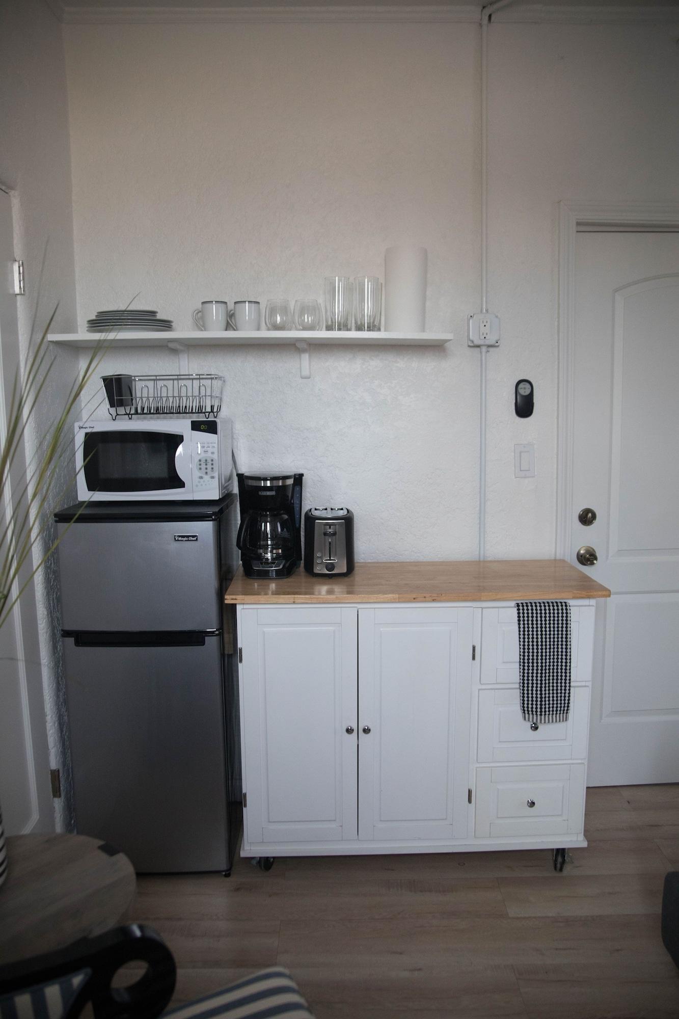 Equipamiento de Habitación Charming Studio in Beverly Boulevard! Sleeps 2!