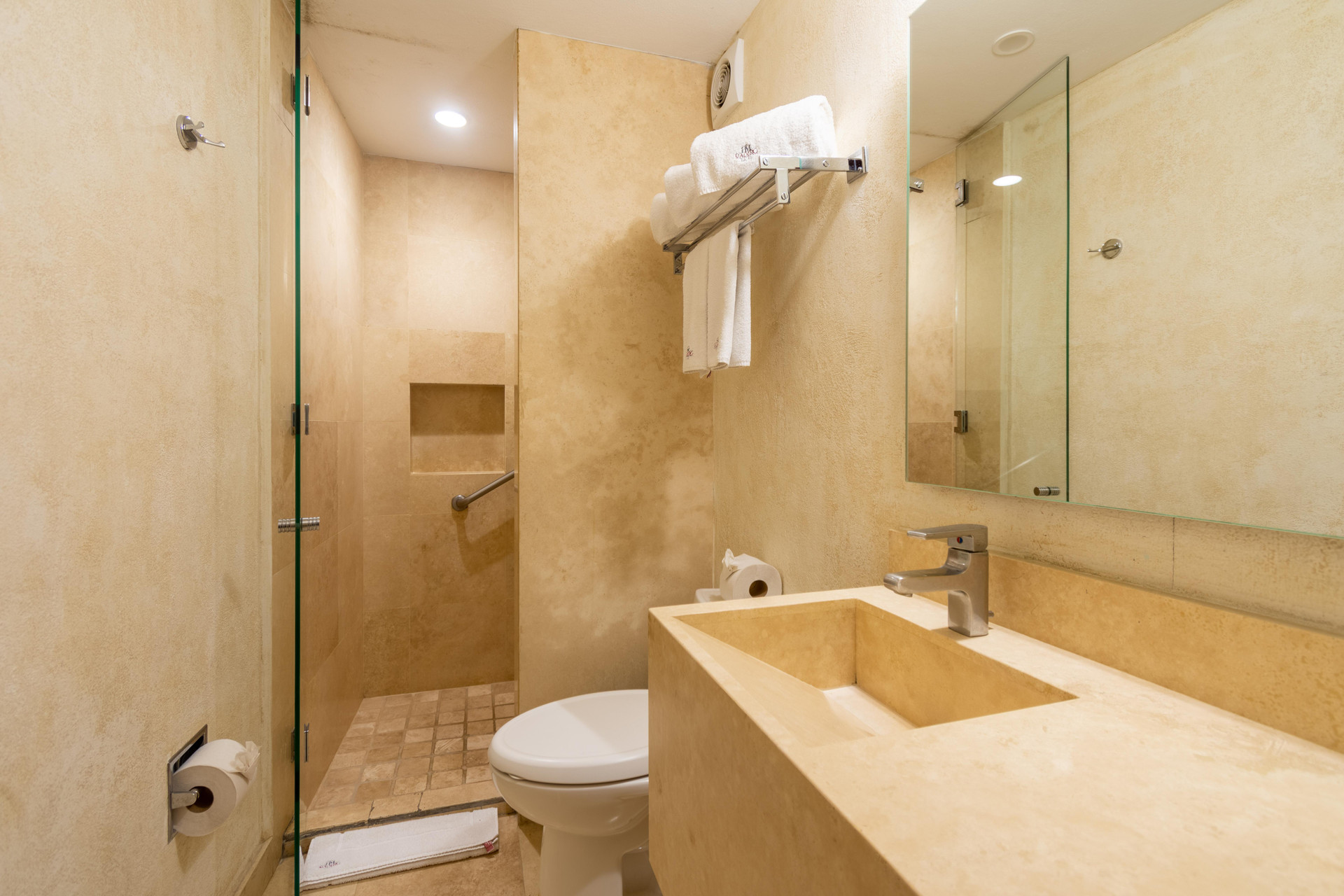 Baño Hotel Madero