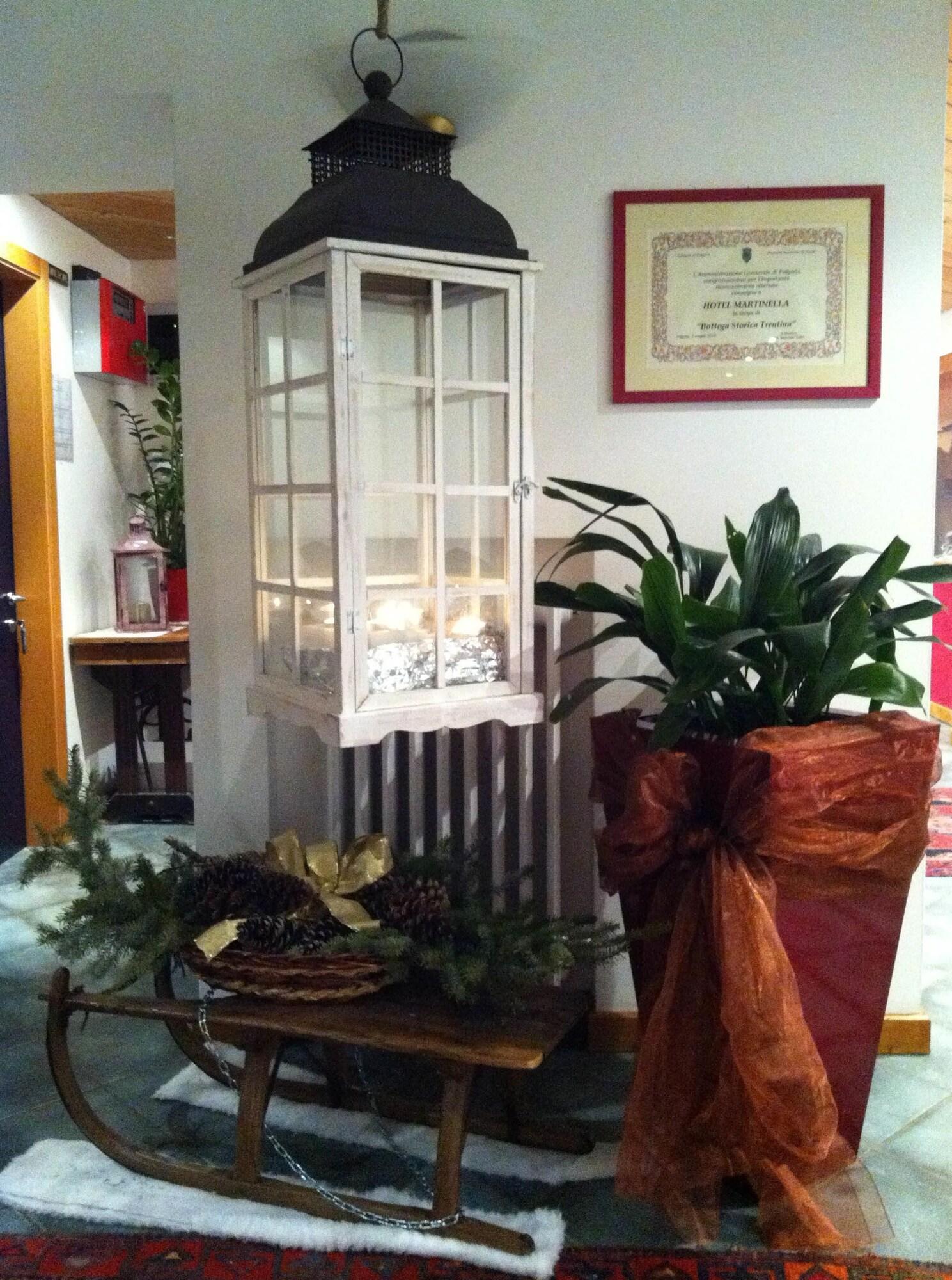 Vista Lobby Martinella