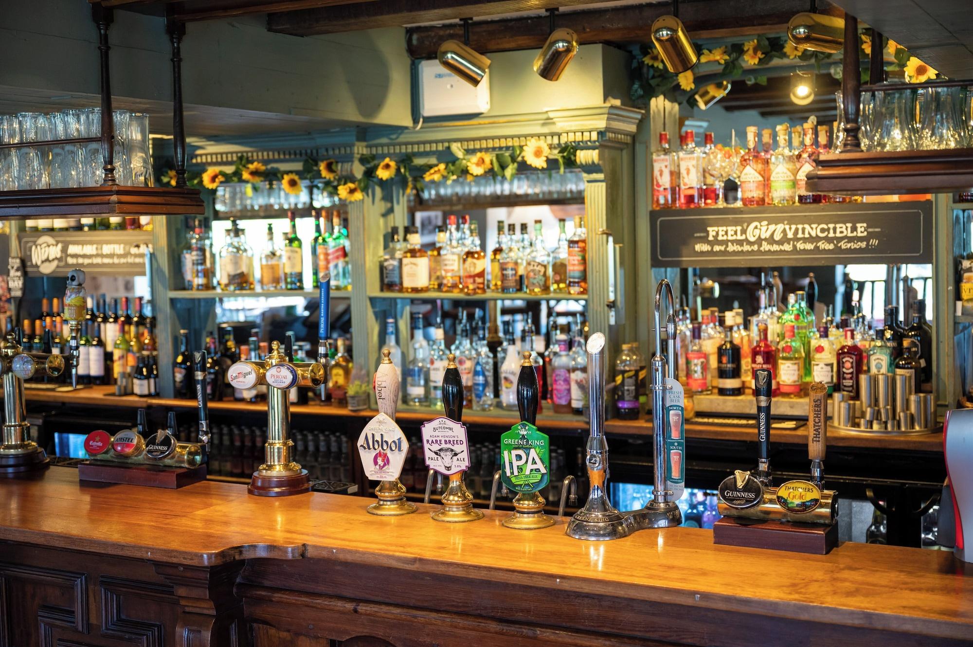 Bar/Salón Rising Sun Hotel by Greene King Inns