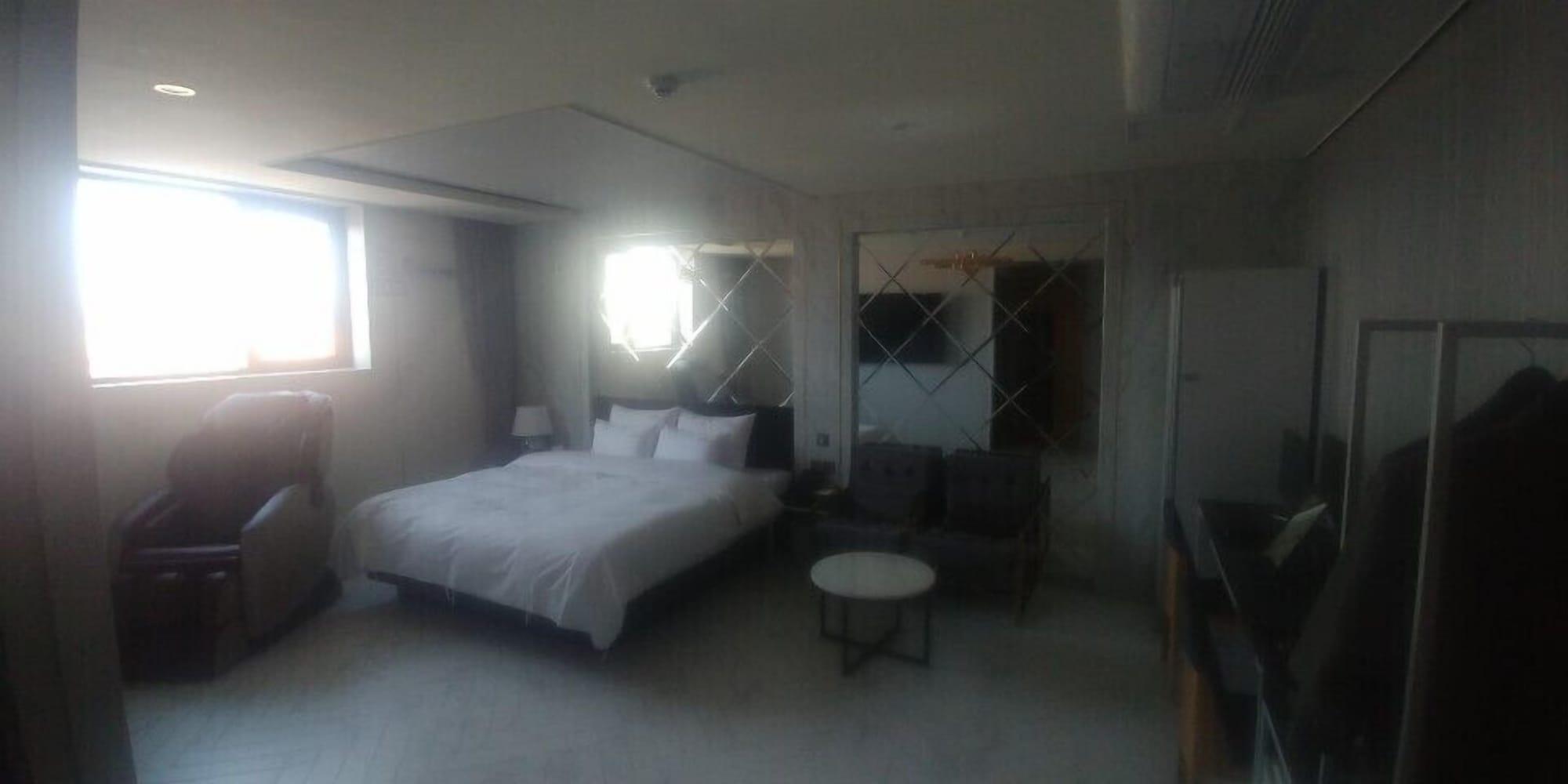 Set de Habitación Central Hotel