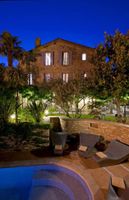 Hospedagens - Hostellerie Le Castellas