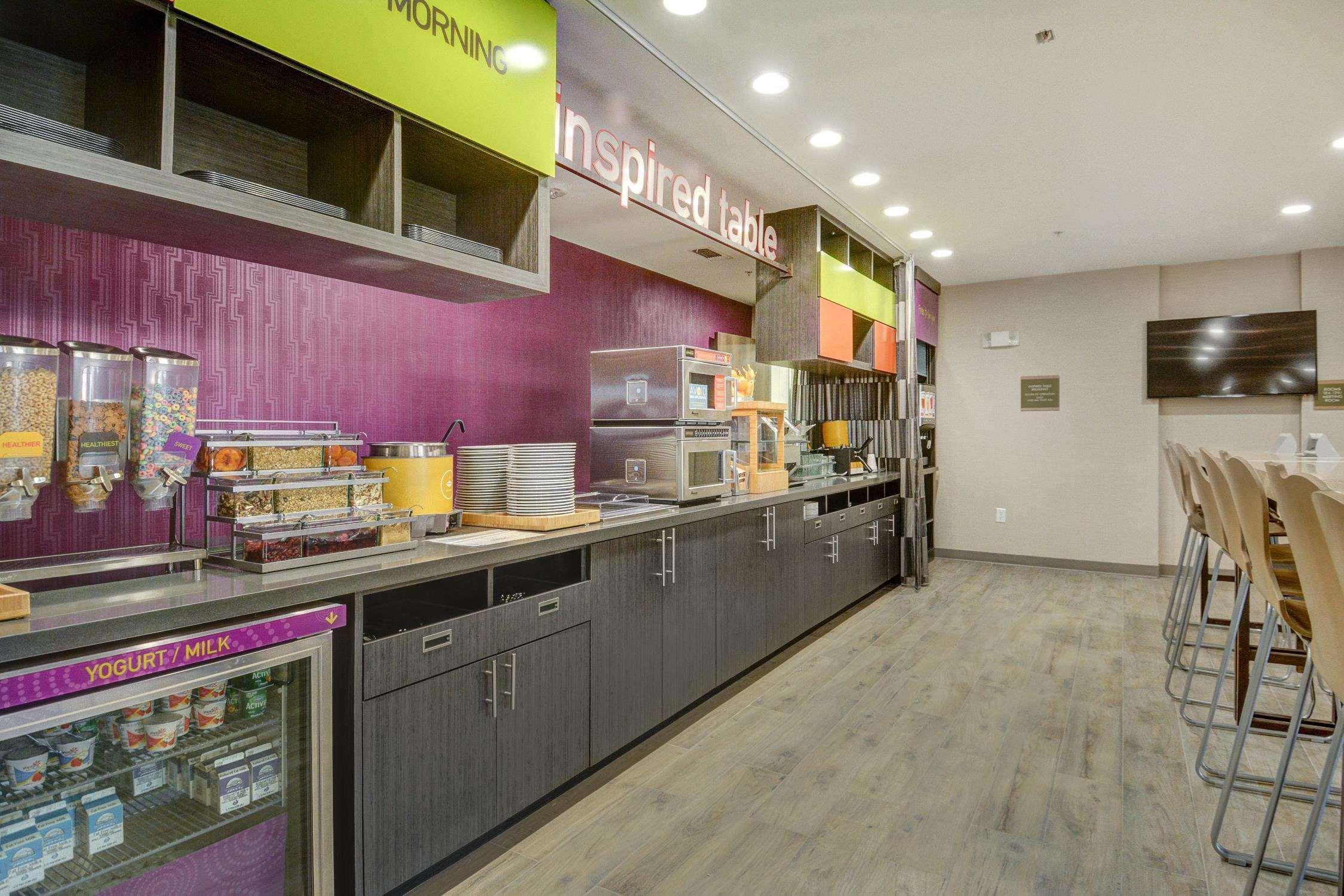 Restaurant Home2 Suites by Hilton Irving / DFW Airport North