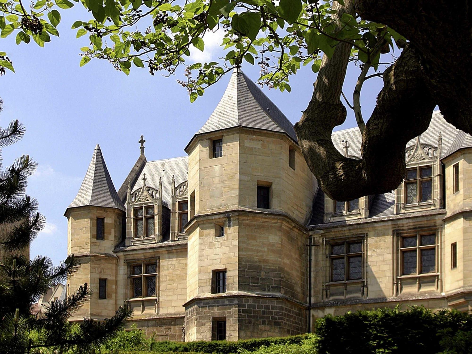 Varios ibis budget Cergy Saint Christophe