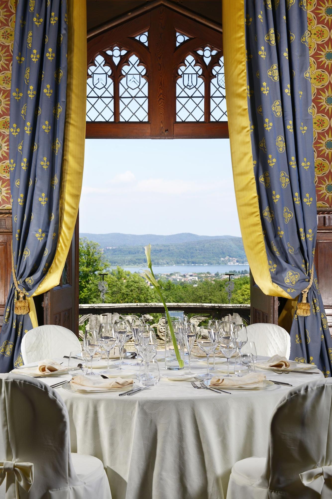 Restaurant Castello Dal Pozzo Resort Lago Maggiore - Preferred Hotels & Resorts