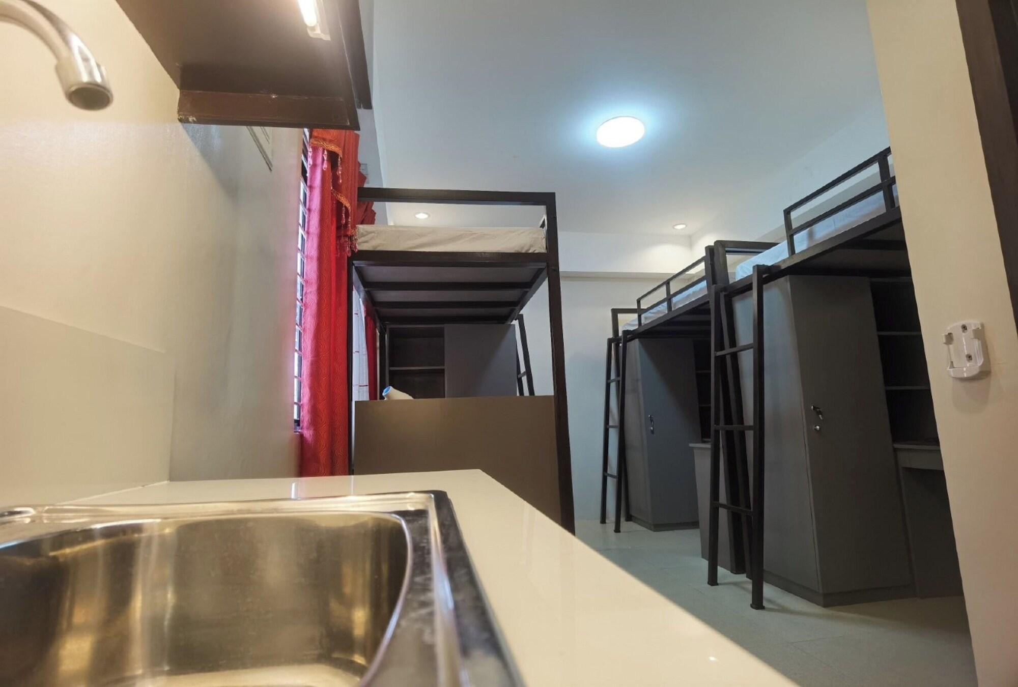 Equipamiento de Habitación Delta Star Manor