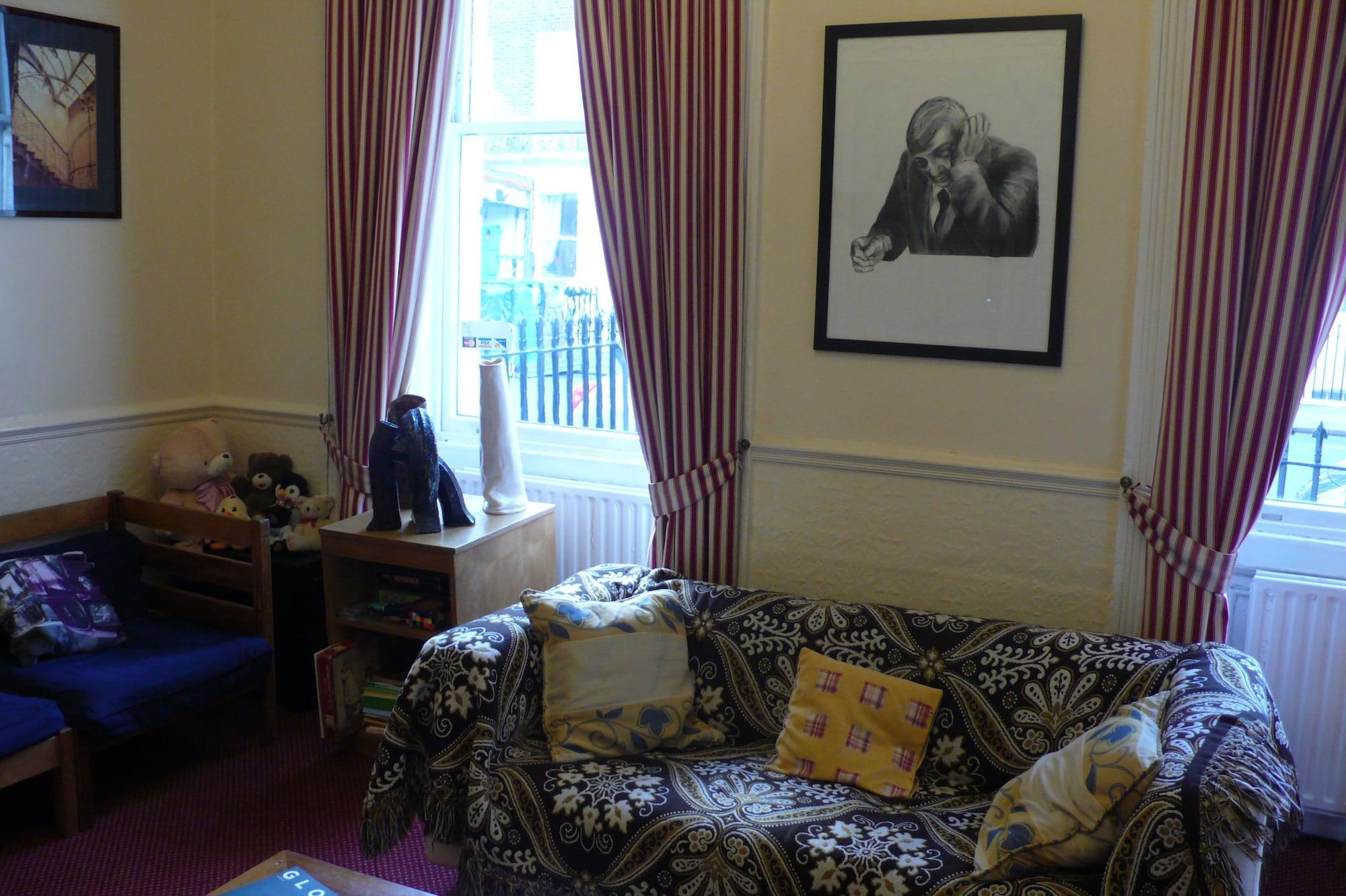 Vista Lobby Pickwick Hall - Hostel