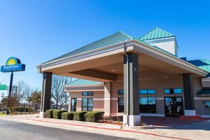 Alojamiento - Days Inn by Wyndham Central San Antonio NW Medical Center