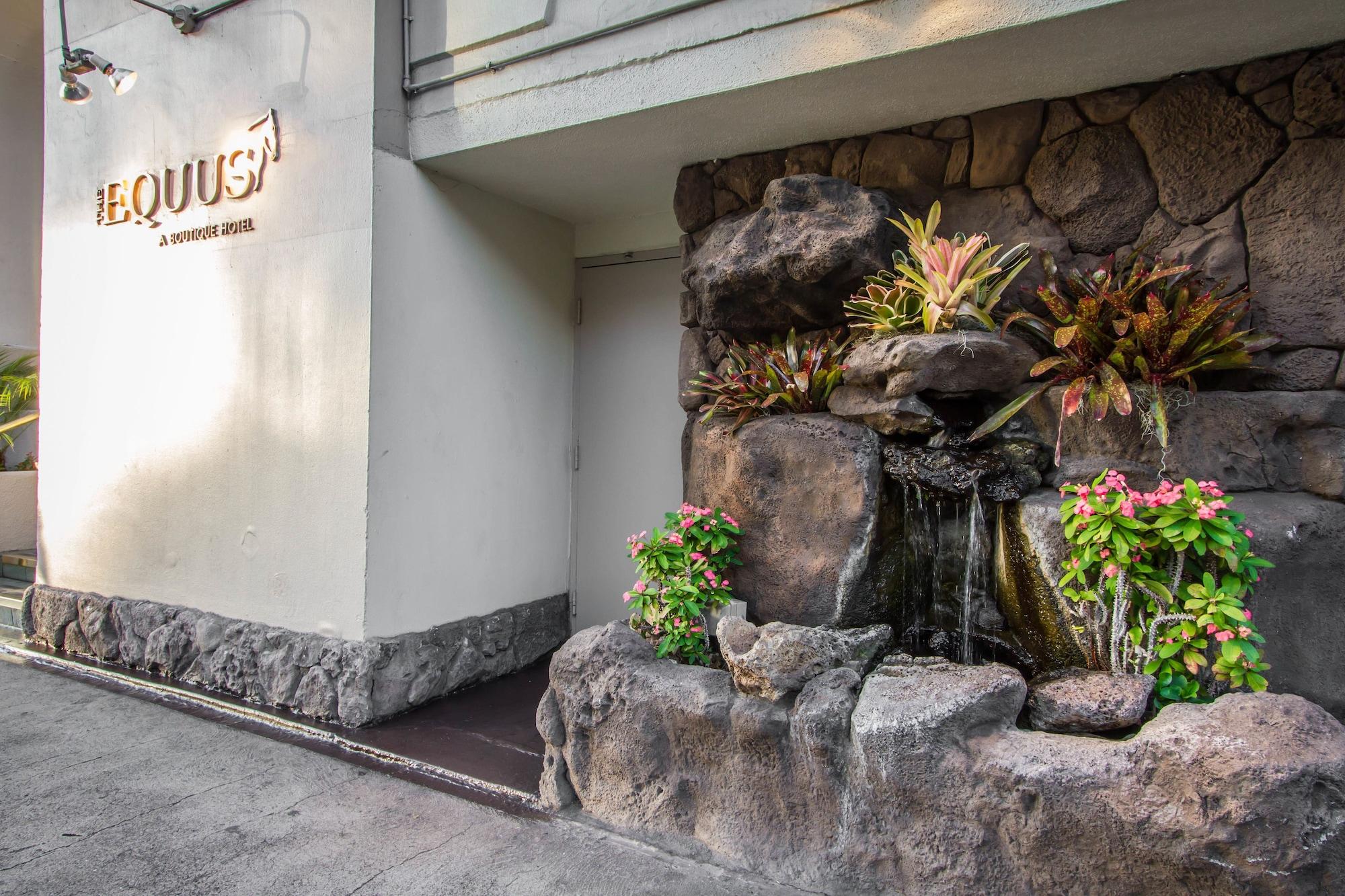 Vista Exterior The Equus Hotel